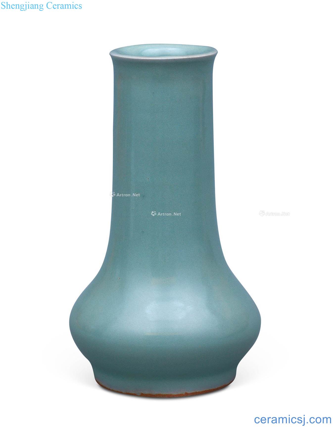 The southern song dynasty longquan celadon straight flask