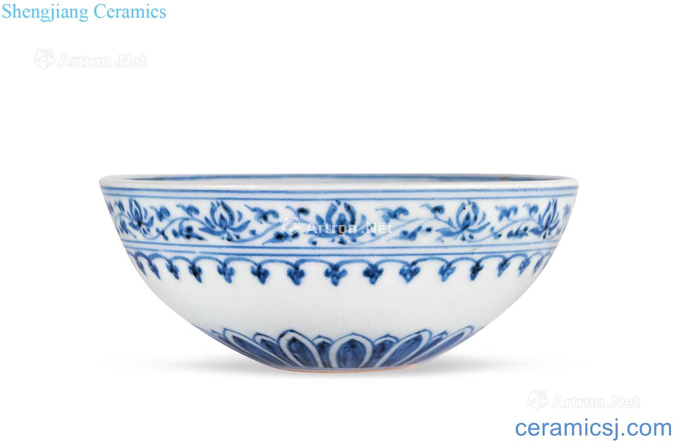 Ming xuande Blue and white pattern lie around branches foot bowl