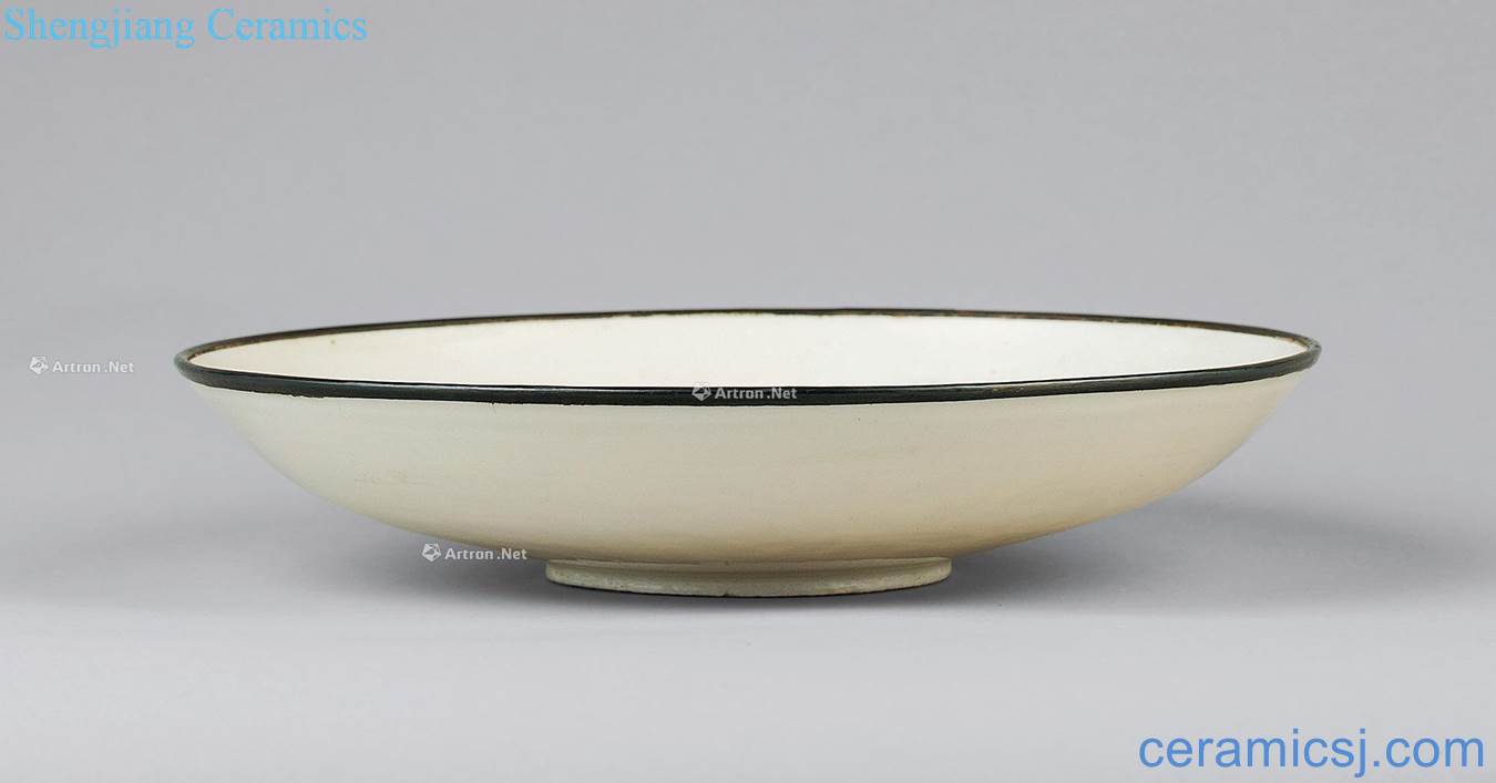 The song dynasty (960-1279), kiln ssangyong flower tray