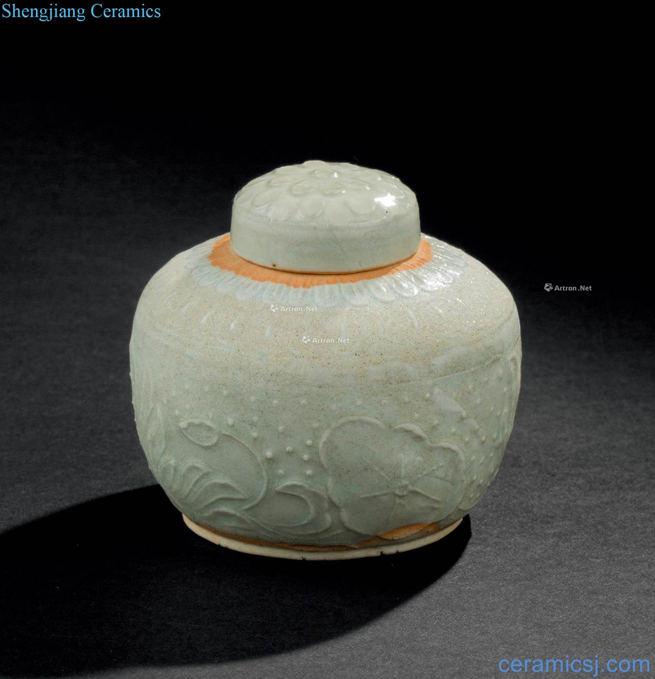 The song dynasty (960-1279) left kiln printing with cover pot