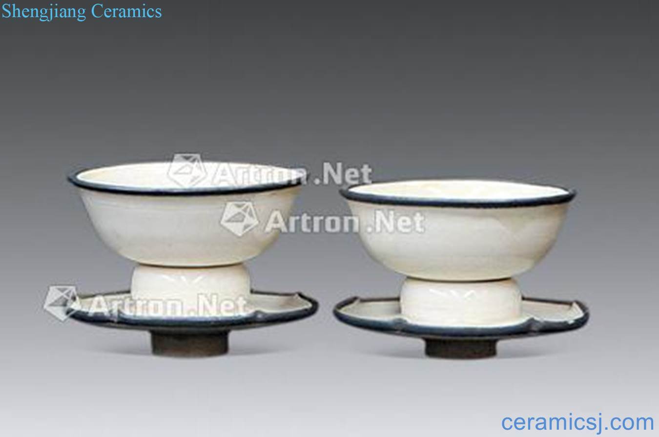 Song dynasty kiln silver edge bracket light bowl (a)