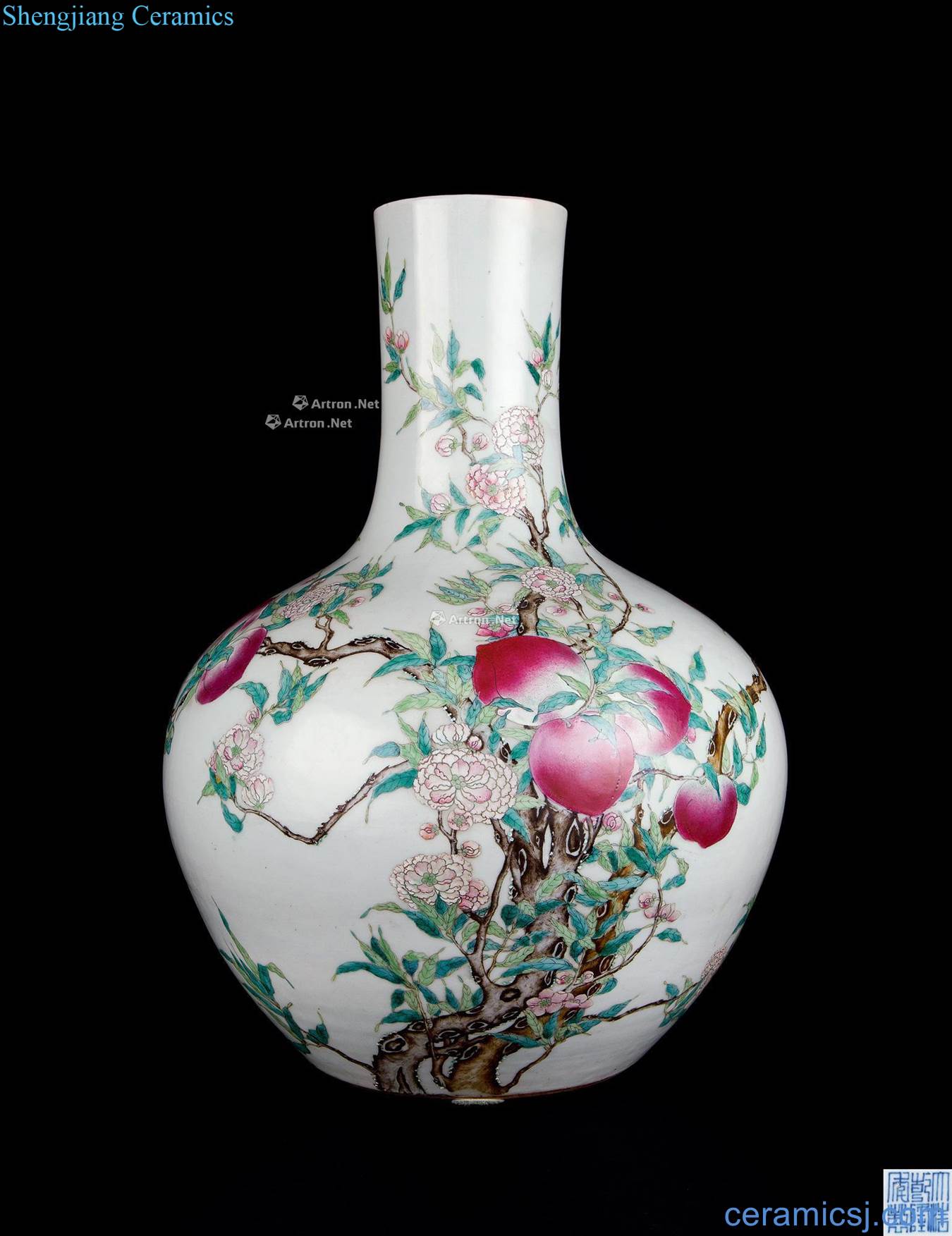 In the qing dynasty (1644-1911), pastel xiantao grain tree flowers