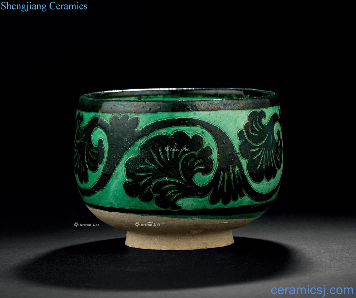 Song dynasty (960-1279) magnetic state kiln green black flower bowl