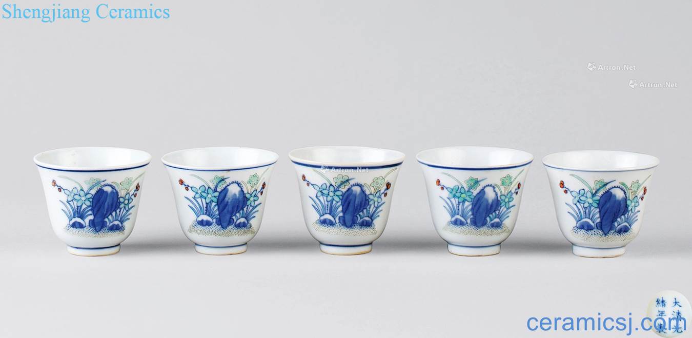 In the qing dynasty (1644-1911) emperor guangxu kiln bucket color small cup (five)