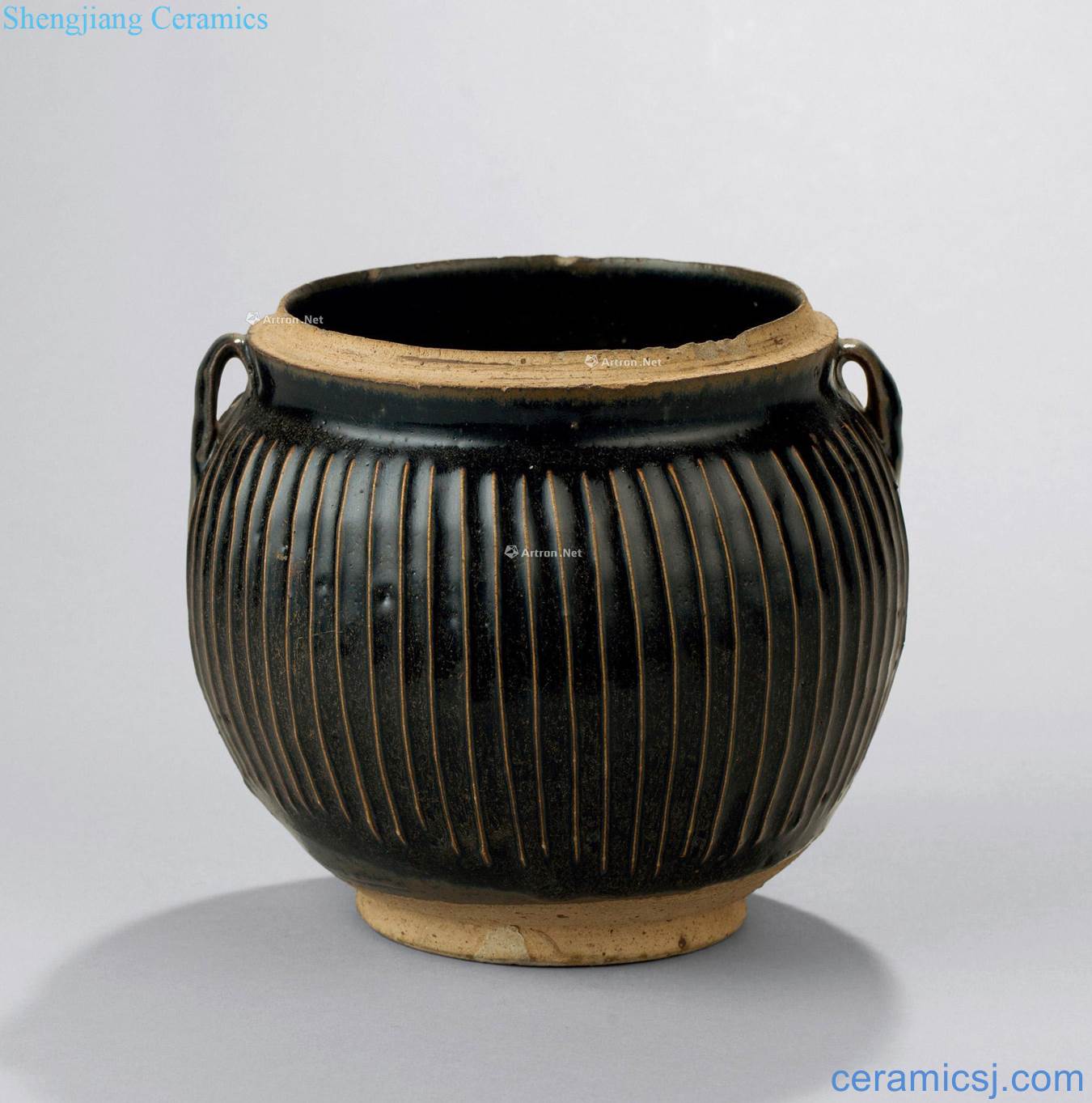 The song dynasty (960-1279) line stripe ears cans
