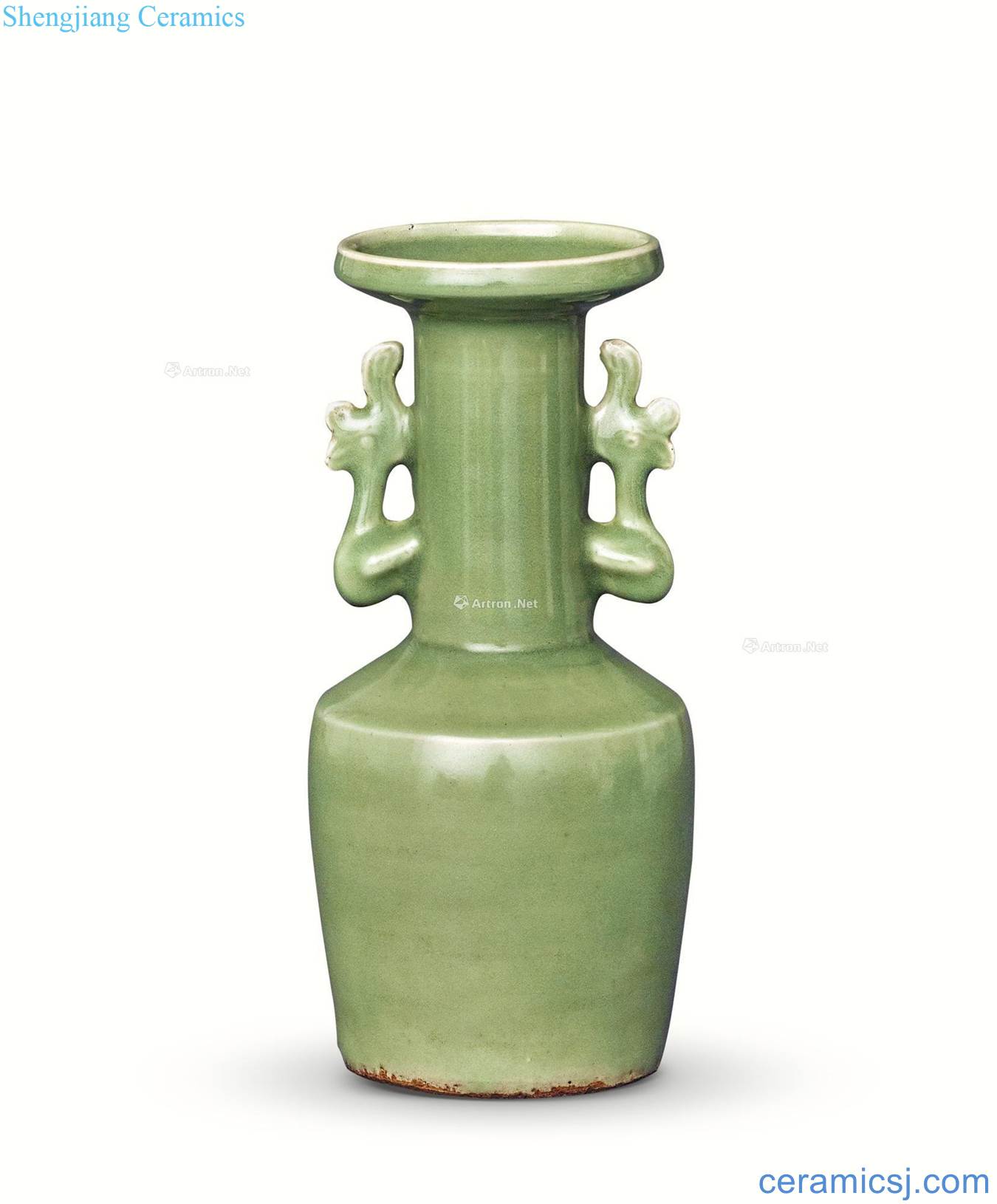 The song dynasty Longquan celadon glaze vase with a chicken