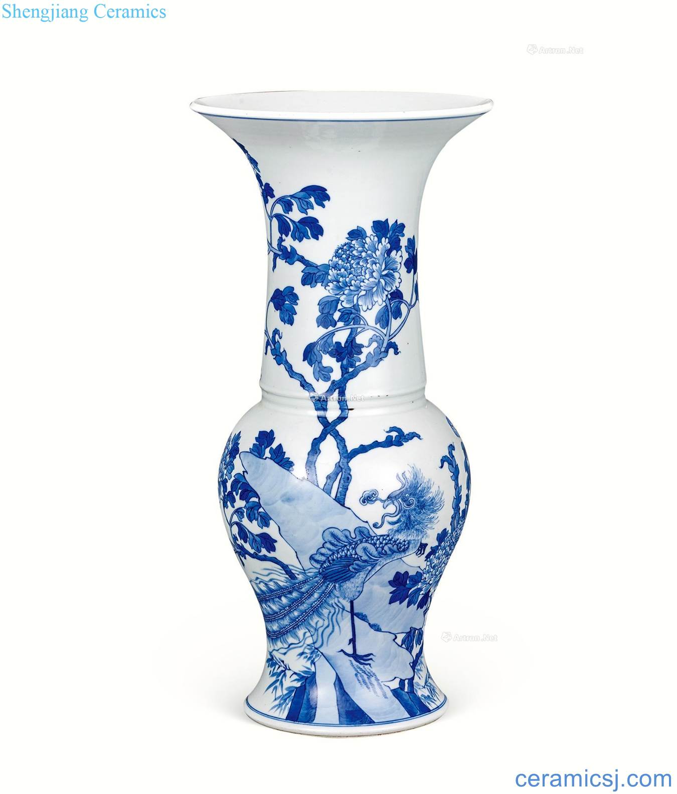 In the qing dynasty Blue and white peony grain PND tail-on statue