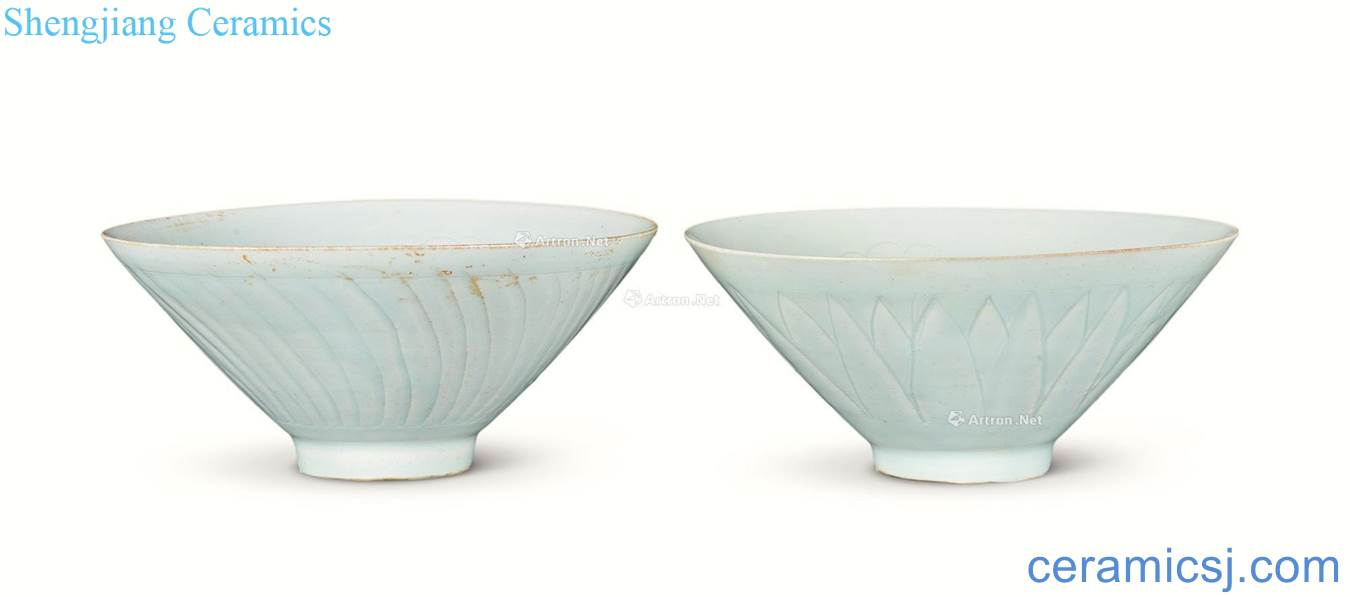 Song dynasty shadow green craft dark hand-cut bowl (a)