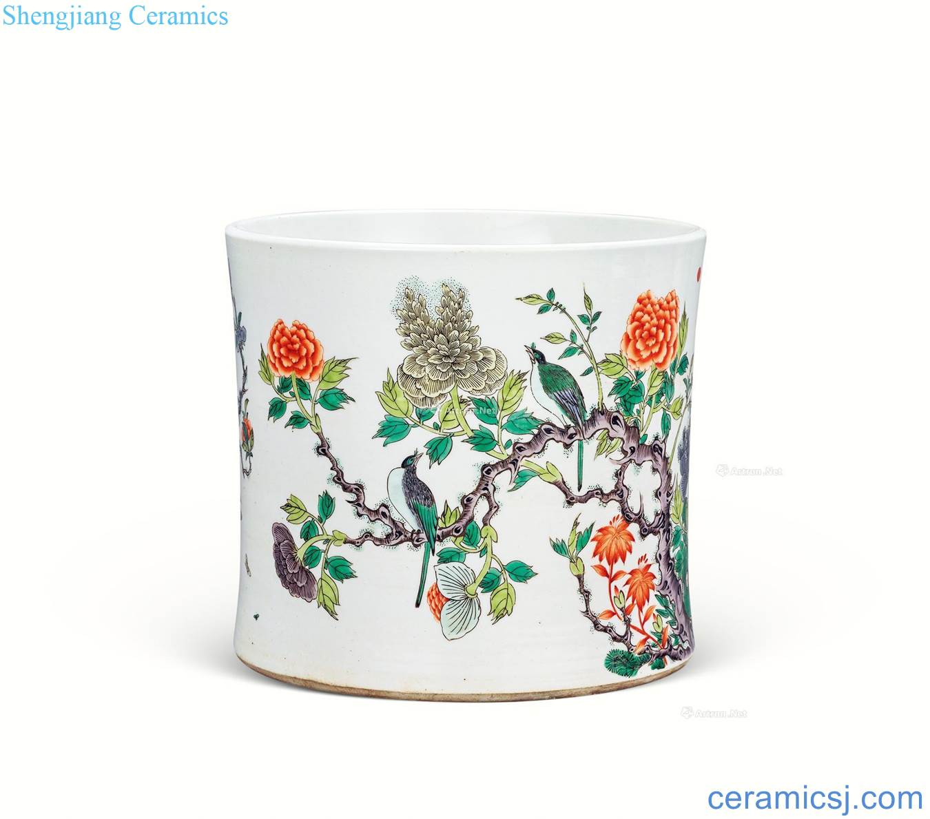 In the qing dynasty Colorful flowers and birds grain brush pot
