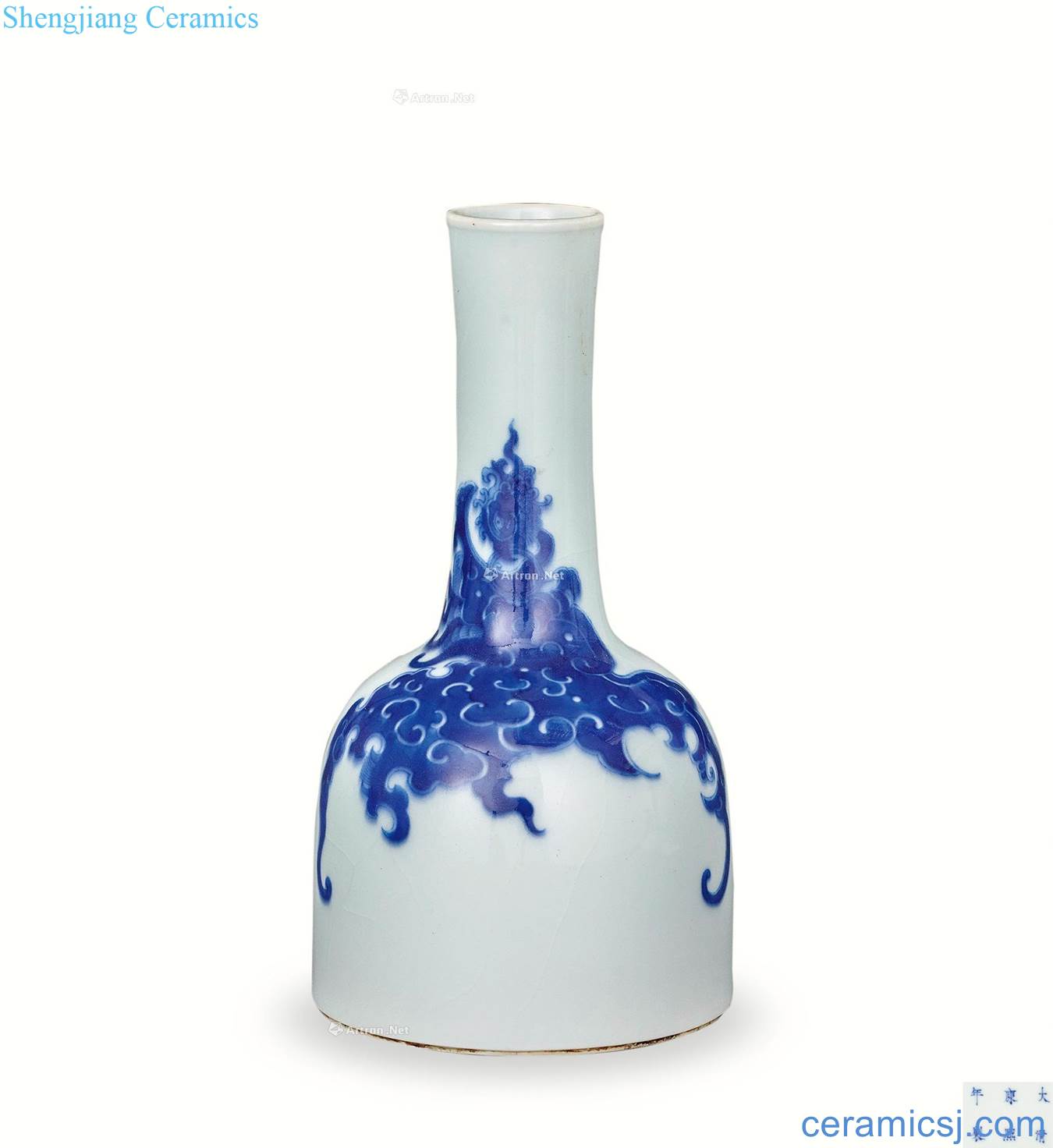 In the qing dynasty Blue and white moire a bell jar