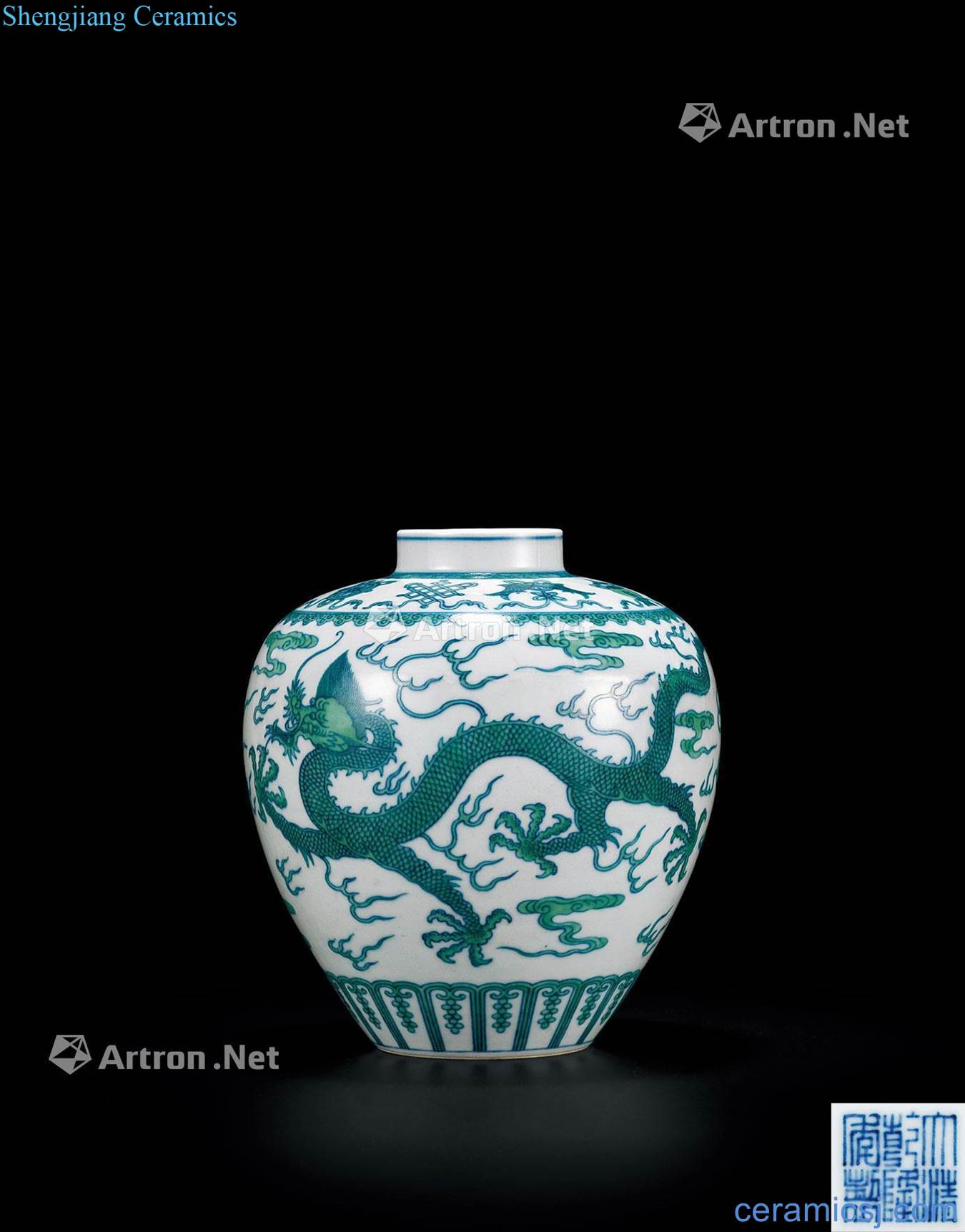 Qing qianlong bucket color green dragon tank