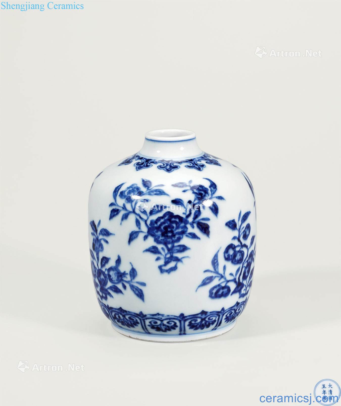 Qing yongzheng Blue and white fold branch flowers and grain small statue