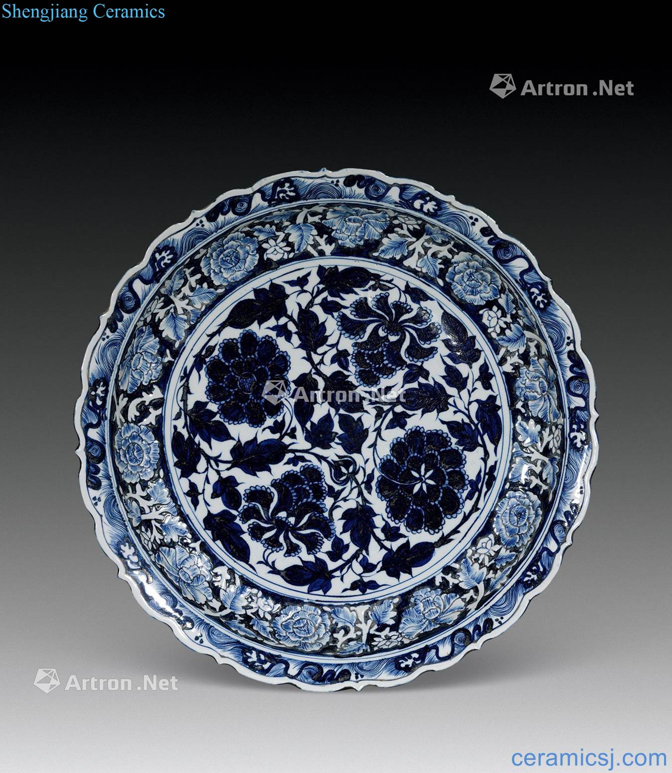 Ming Blue and white peony kwai mouth tray