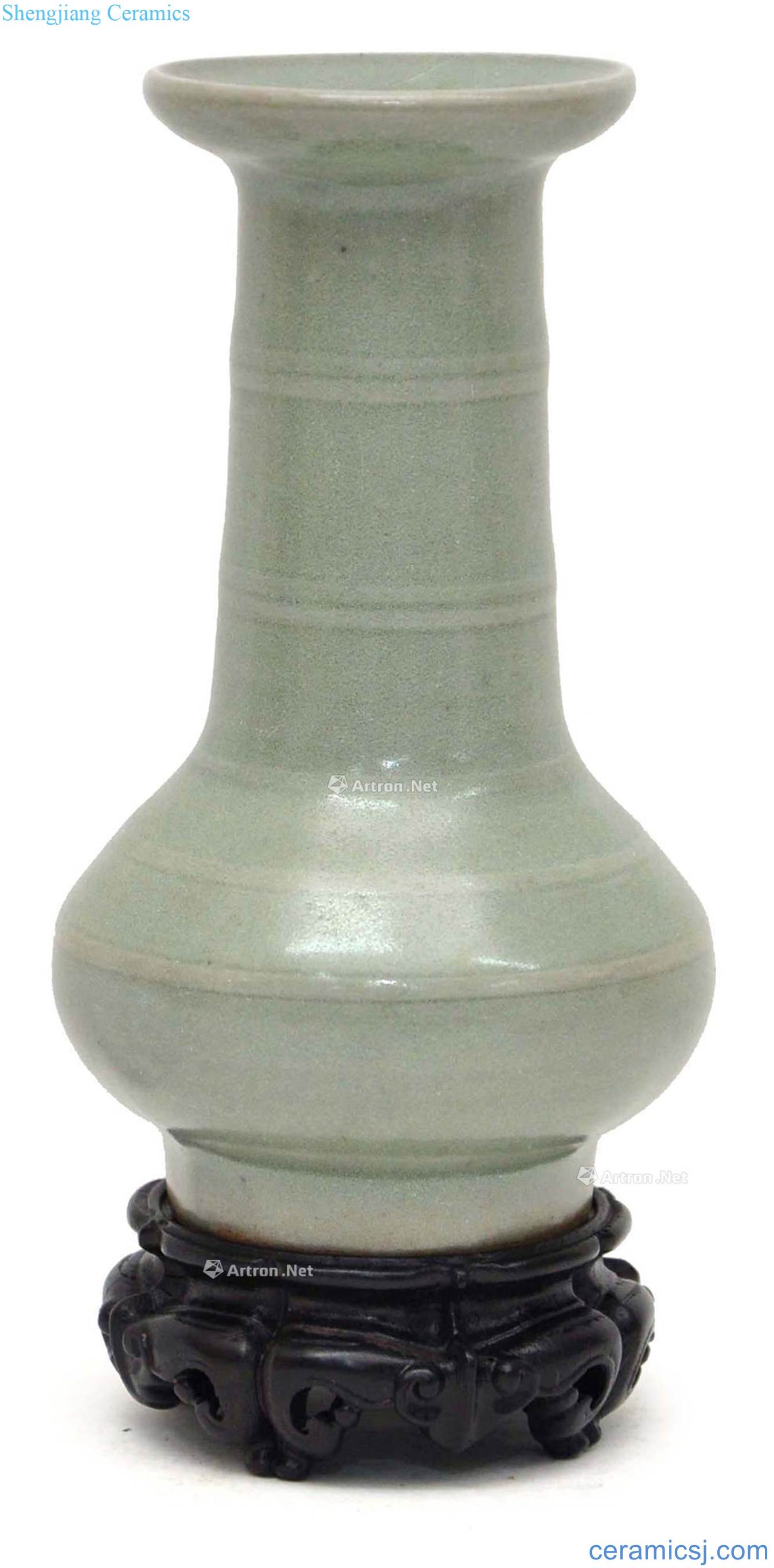 The song dynasty Longquan glaze five bottles with socket