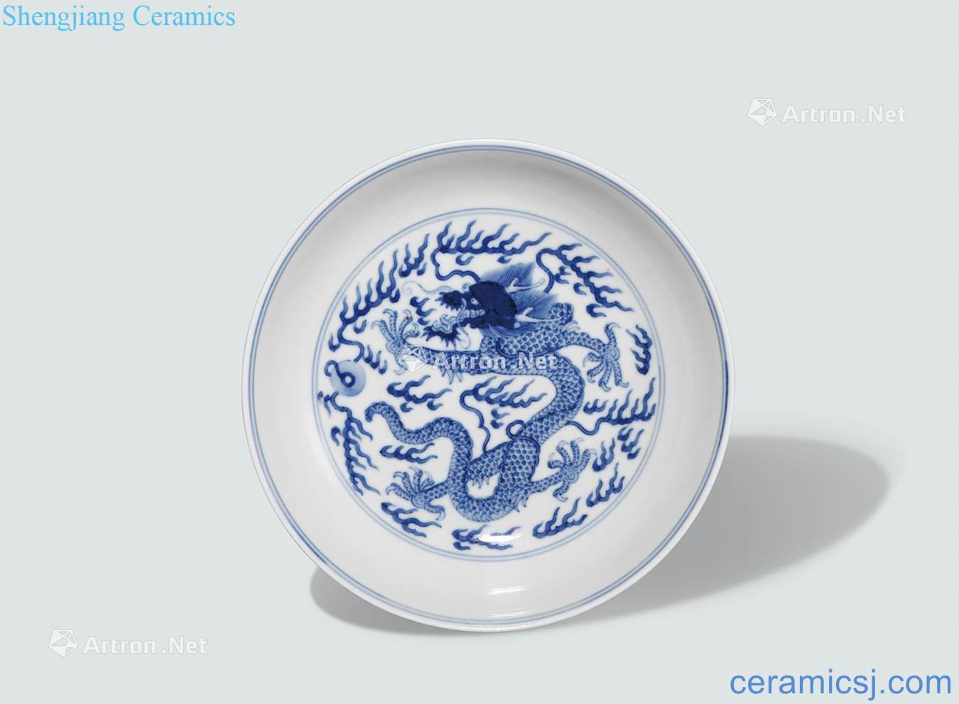 Qing qianlong Blue and white dragon pearl tray