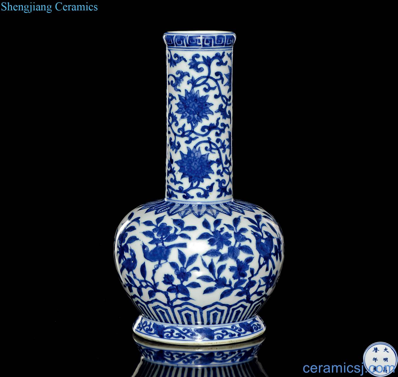 Ming wanli Blue and white flower on grain bottle