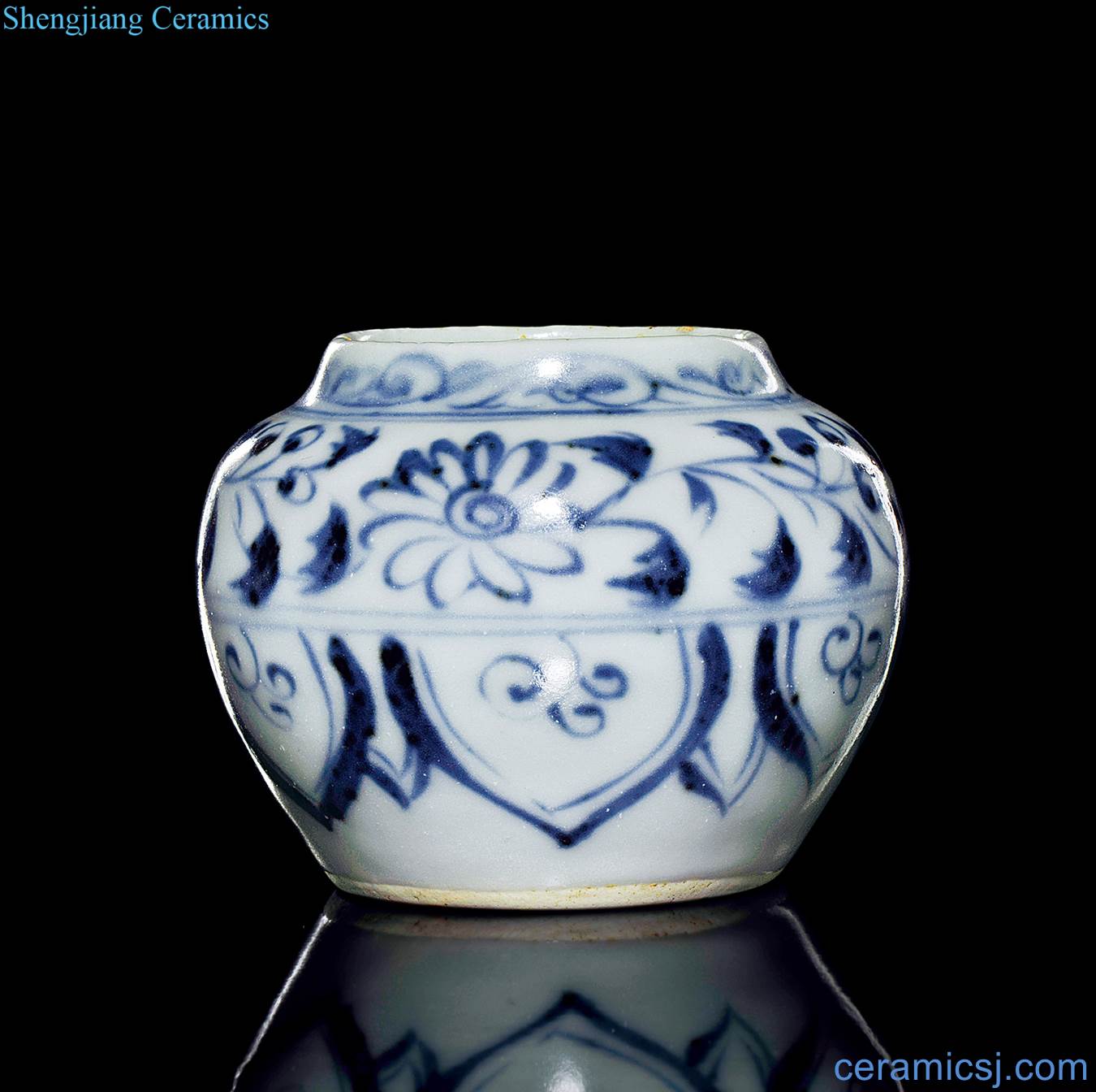 yuan Blue and white chrysanthemum grain canister