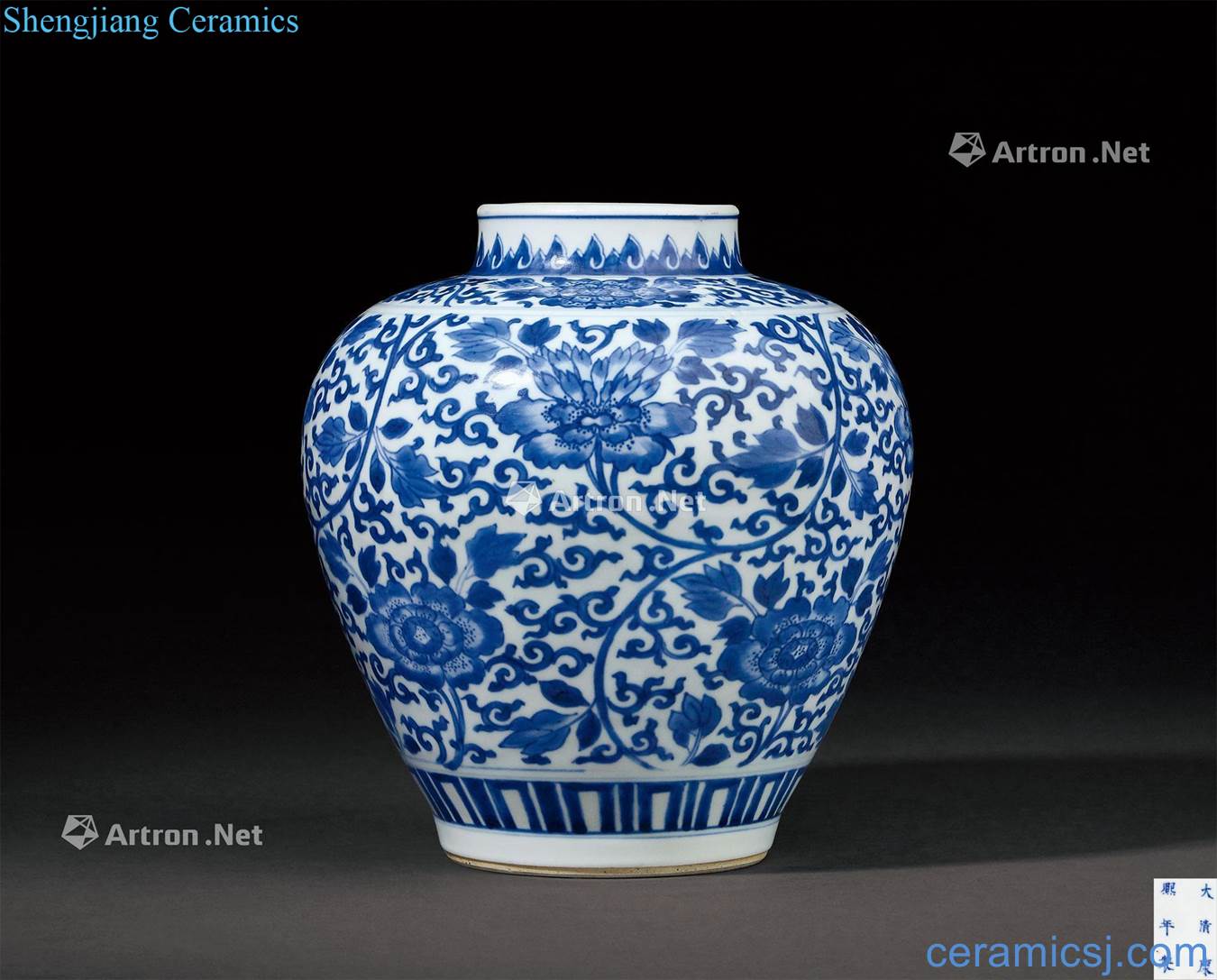 The qing emperor kangxi Blue and white peony grain tank