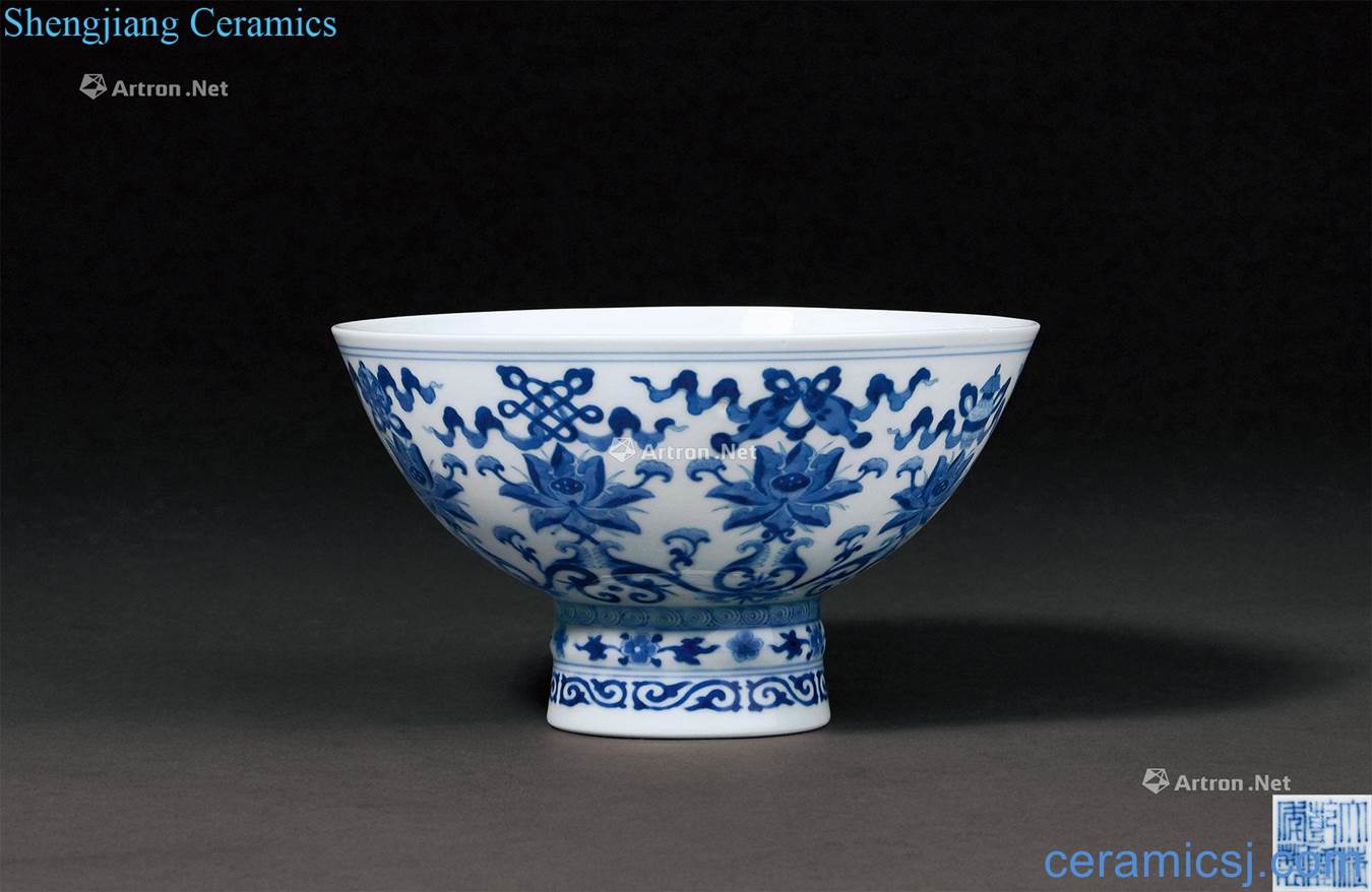 Qing qianlong Blue and white tie up eight auspicious grain footed bowl lotus flower