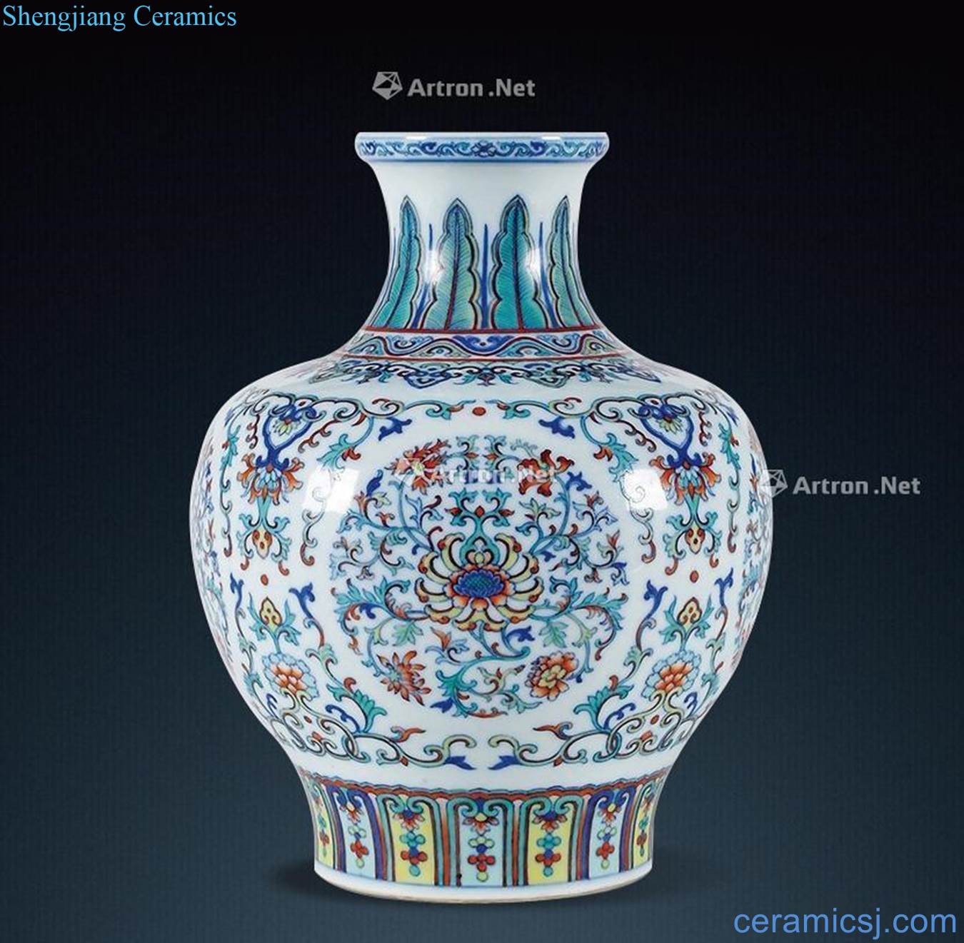 Color bucket medallion in the qing dynasty put lotus flower pattern