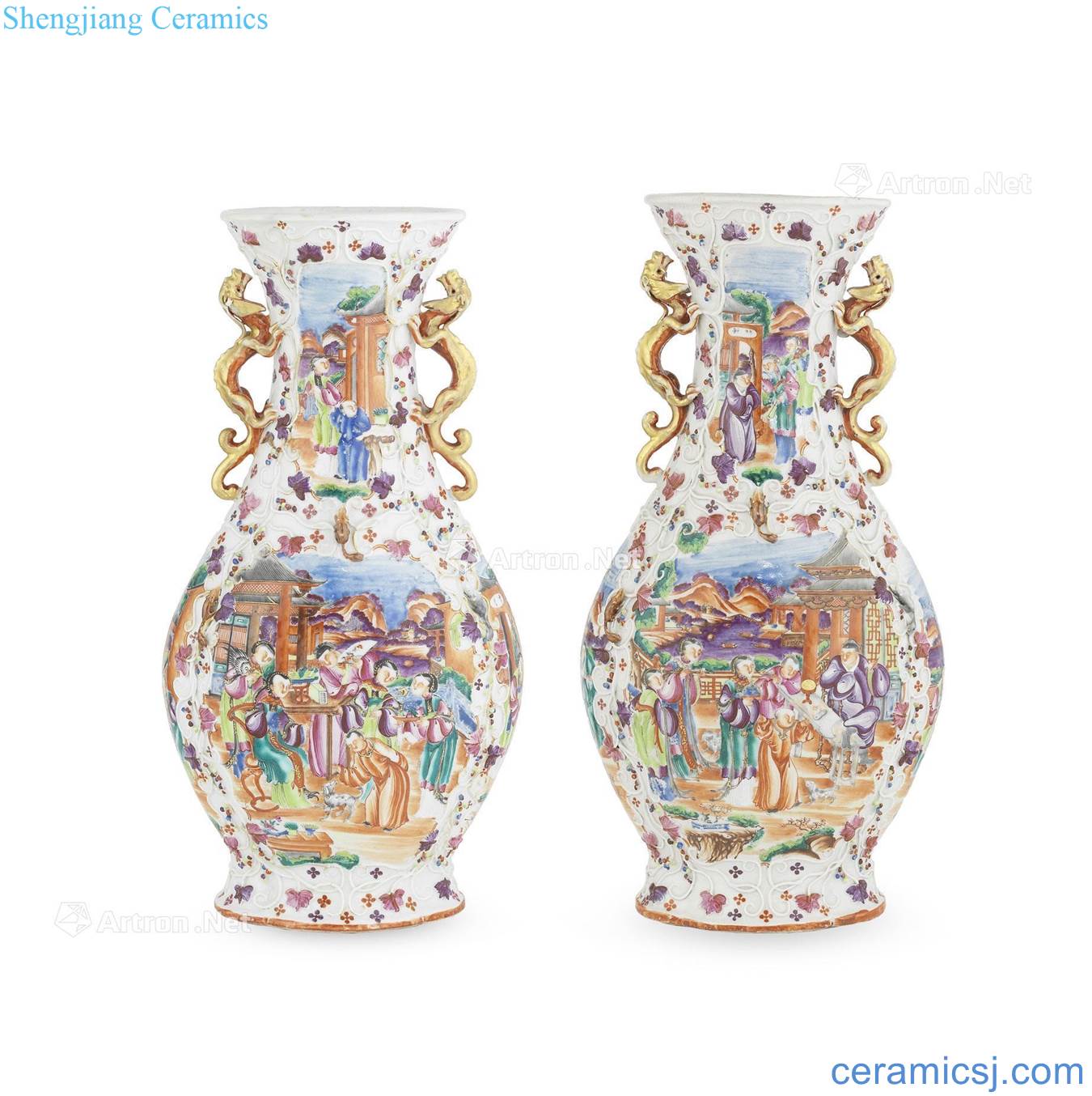Qing qianlong pastel export medallion fair figure flat bottles A pair of