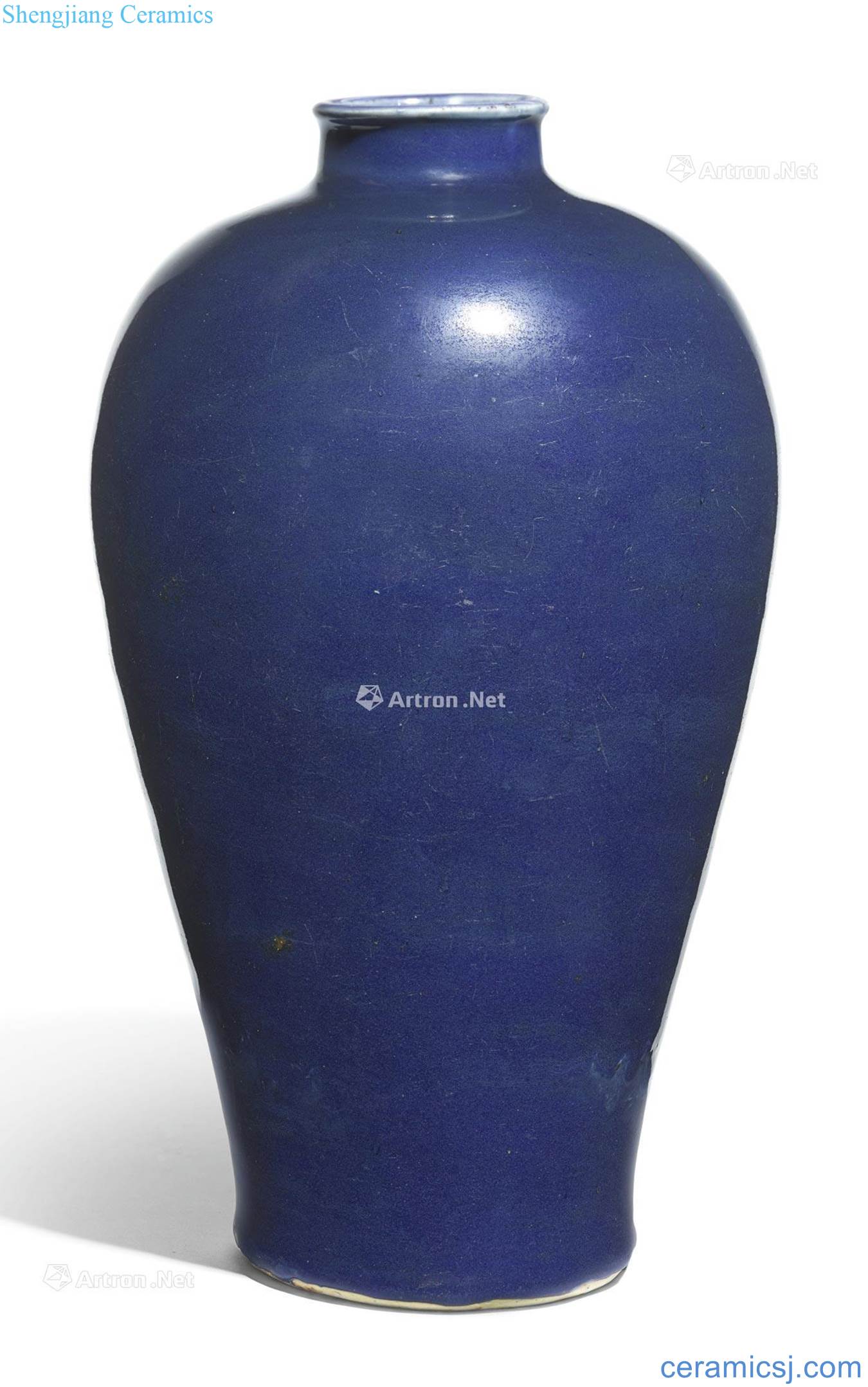 The 15th/16th century The blue glaze plum bottle