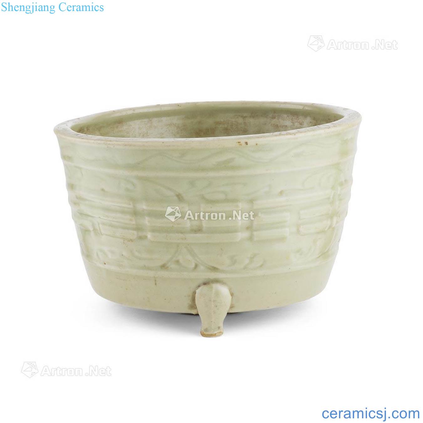 MING DYNASTY CELADON - GLAZED 'TRIGRAM' TRIPOD JARDINIERE