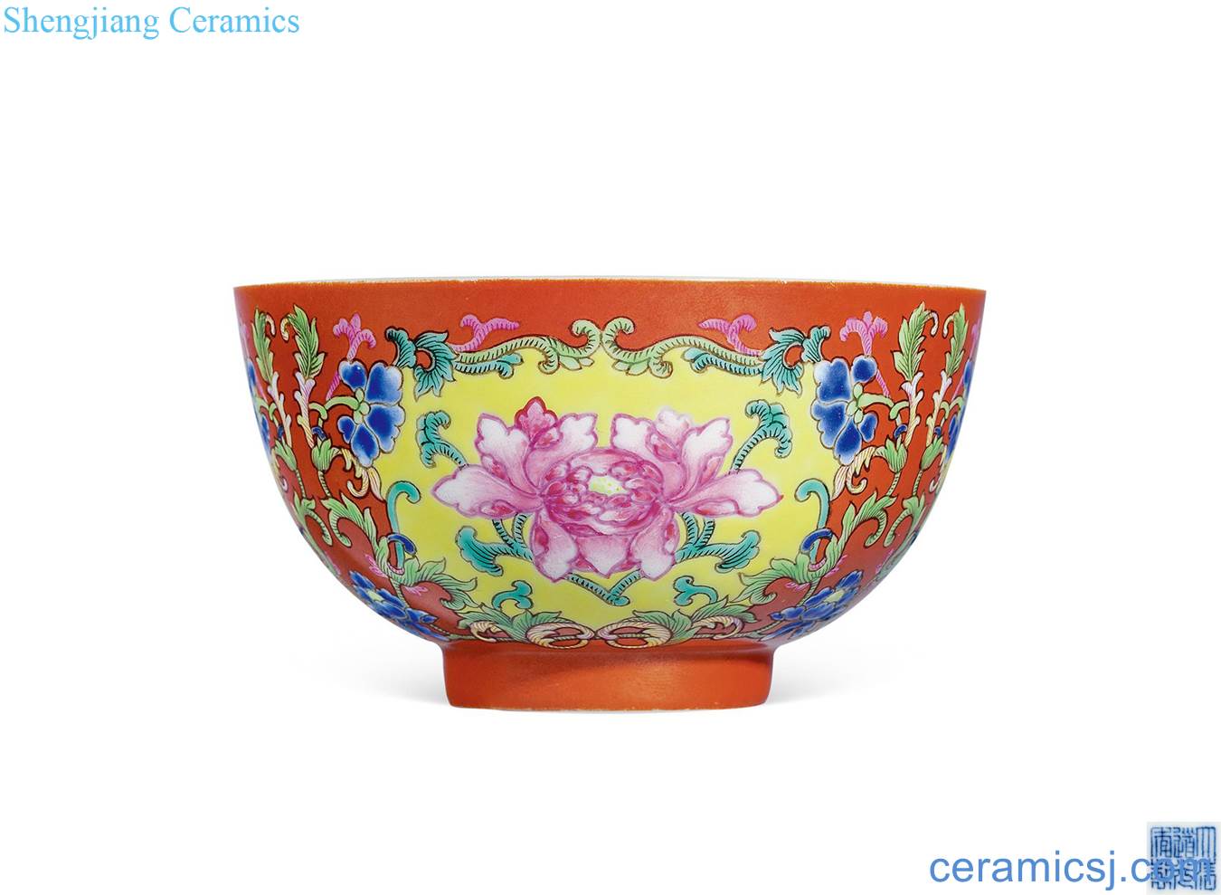 Qing daoguang Coral red famille rose medallion flowers green-splashed bowls