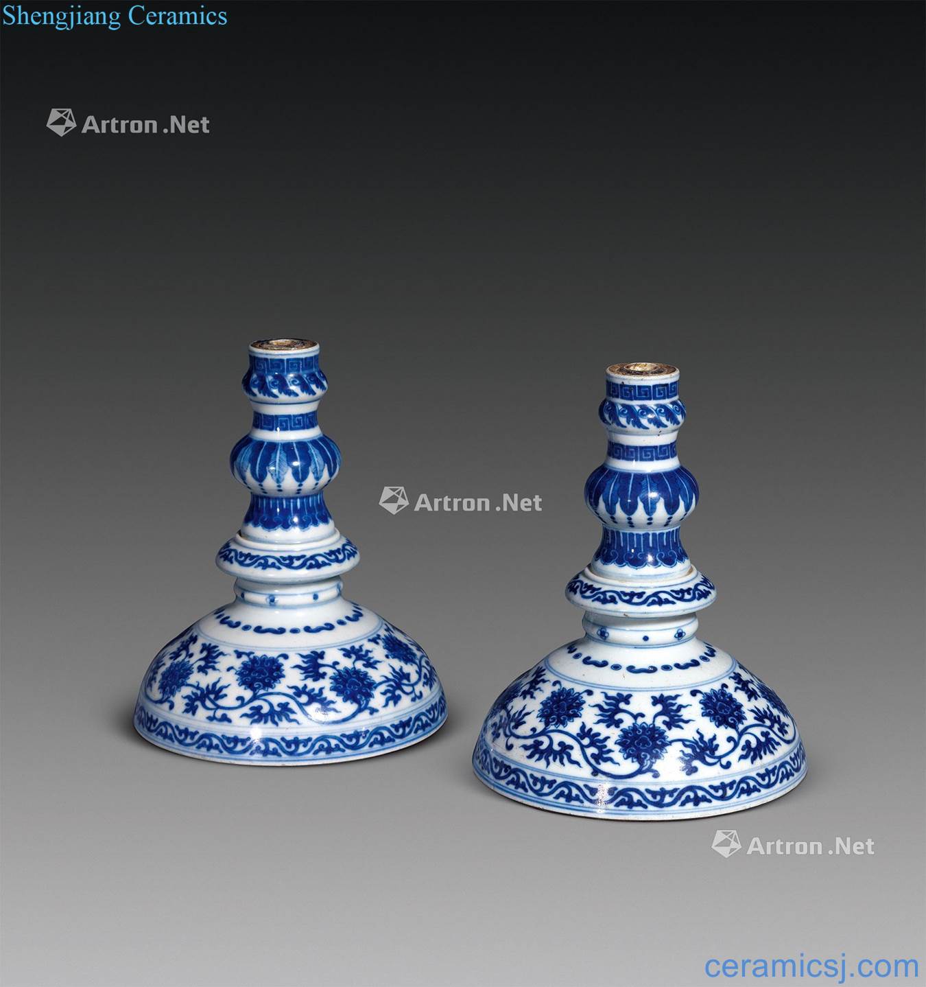 Blue and white flower candlestick qianlong (a)