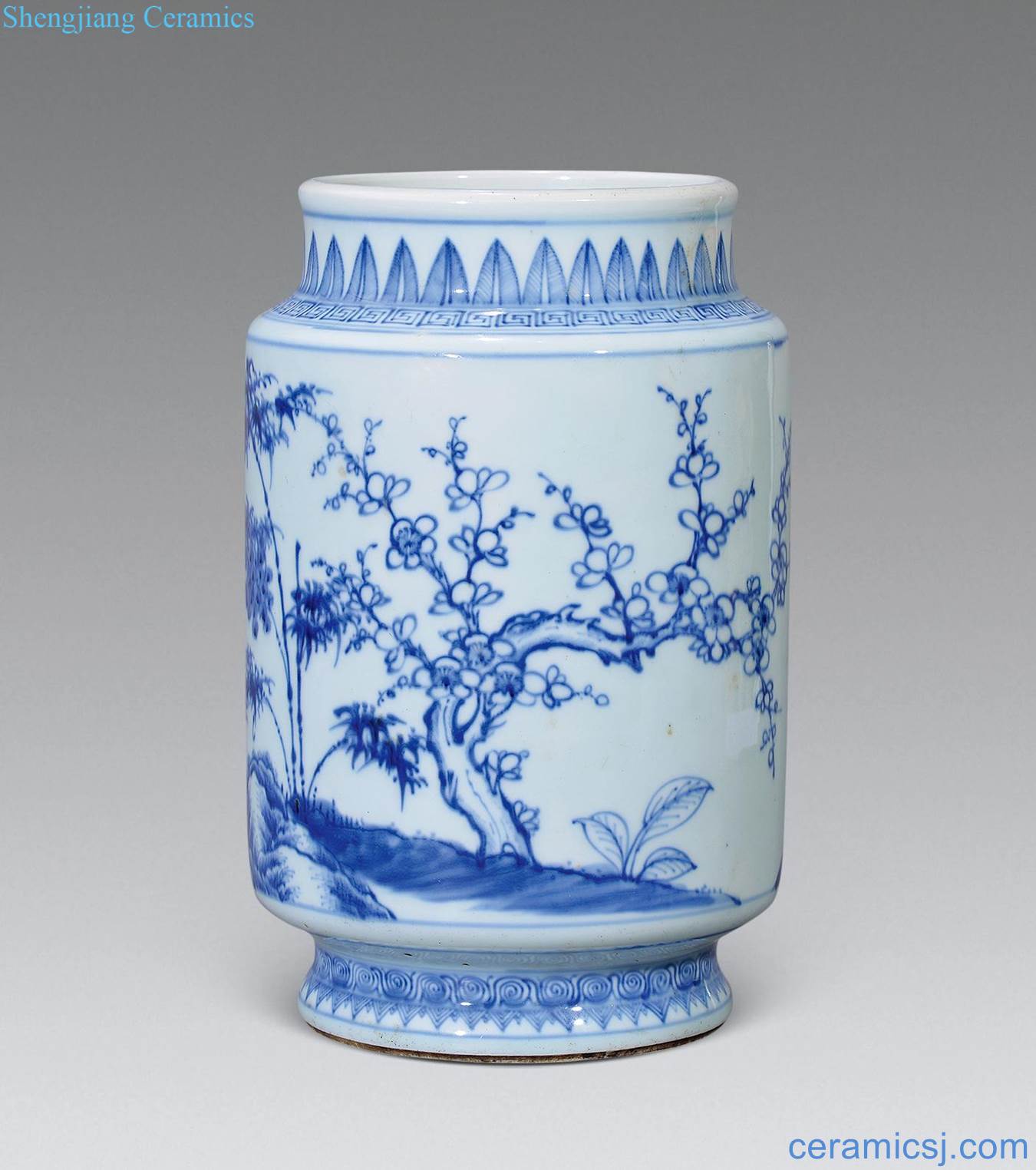 Qing qianlong Blue and white shochiku mei lanterns cans