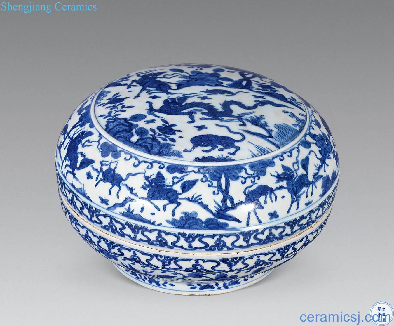 Ming wanli Blue and white benevolent cover box