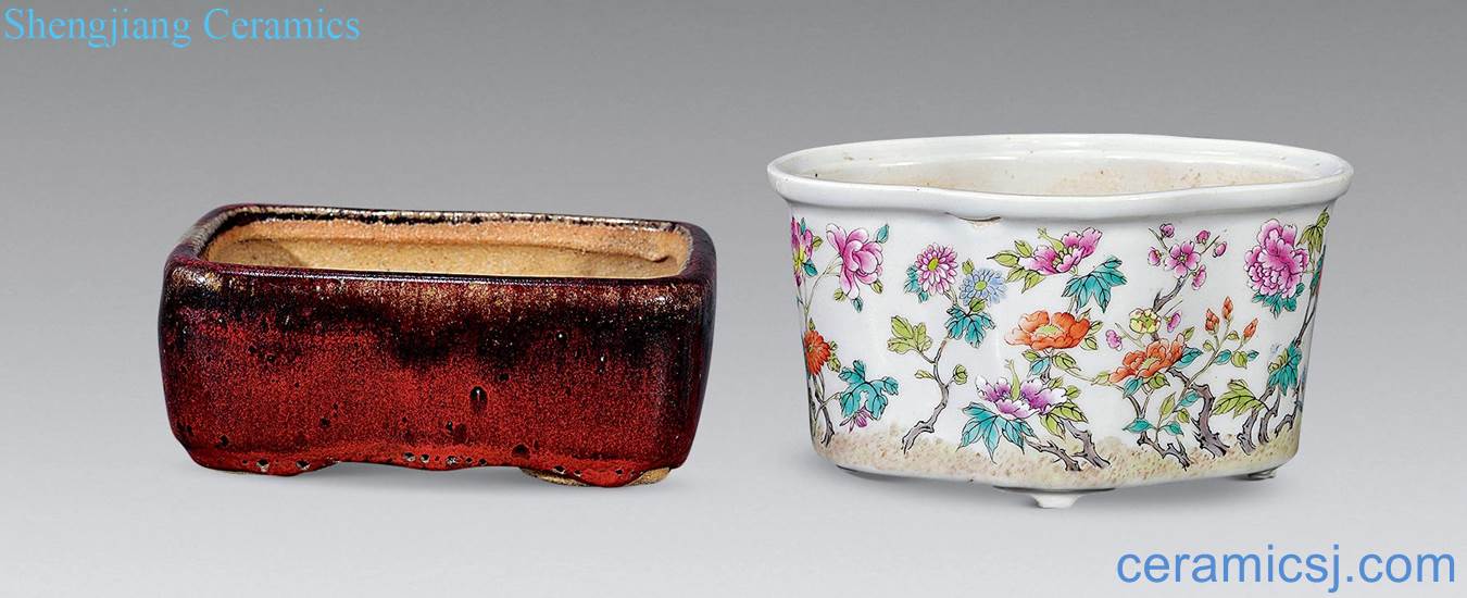 In late qing pastel flowers, red glaze flower POTS (two)