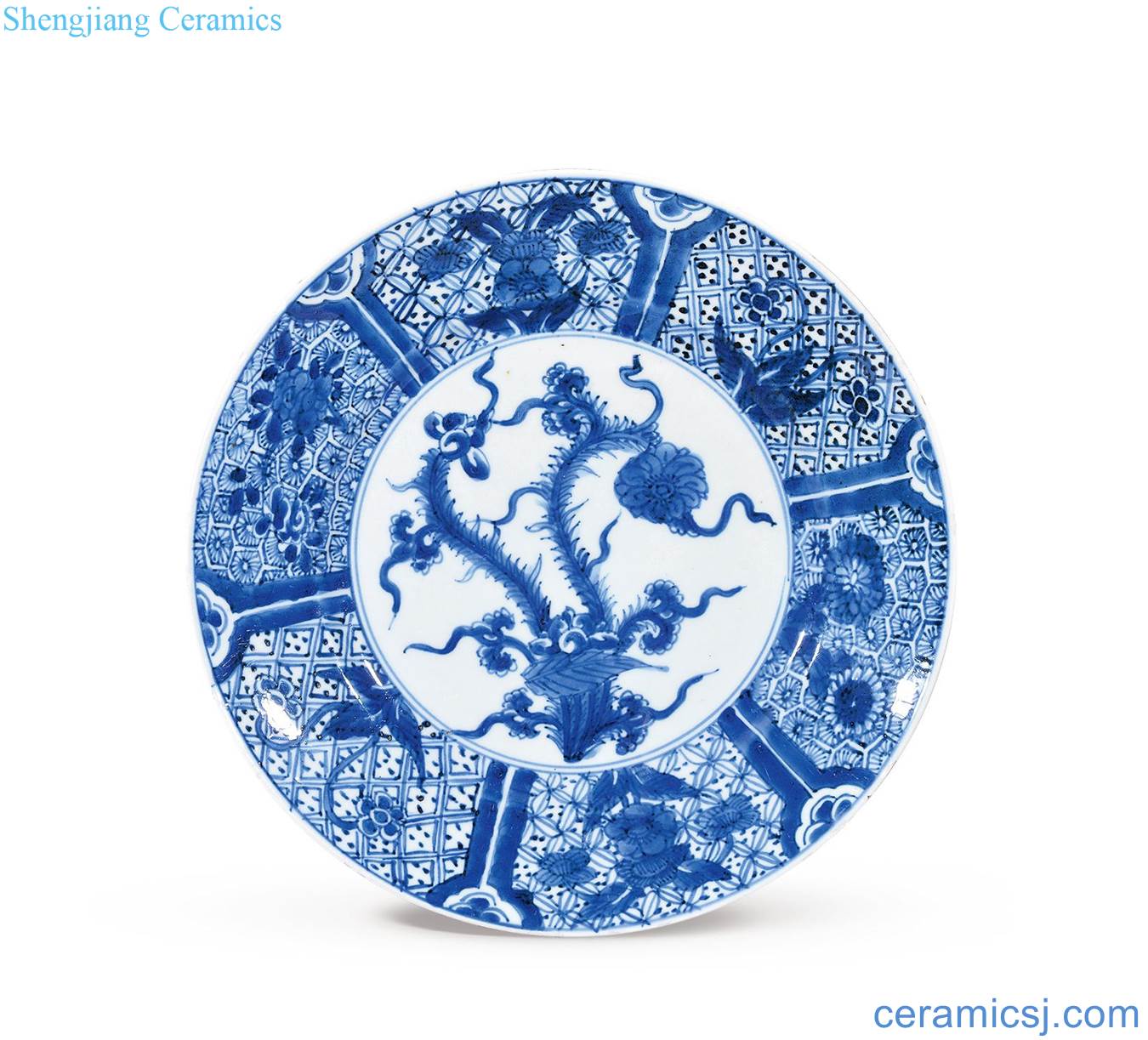 The qing emperor kangxi Blue and white flower disc