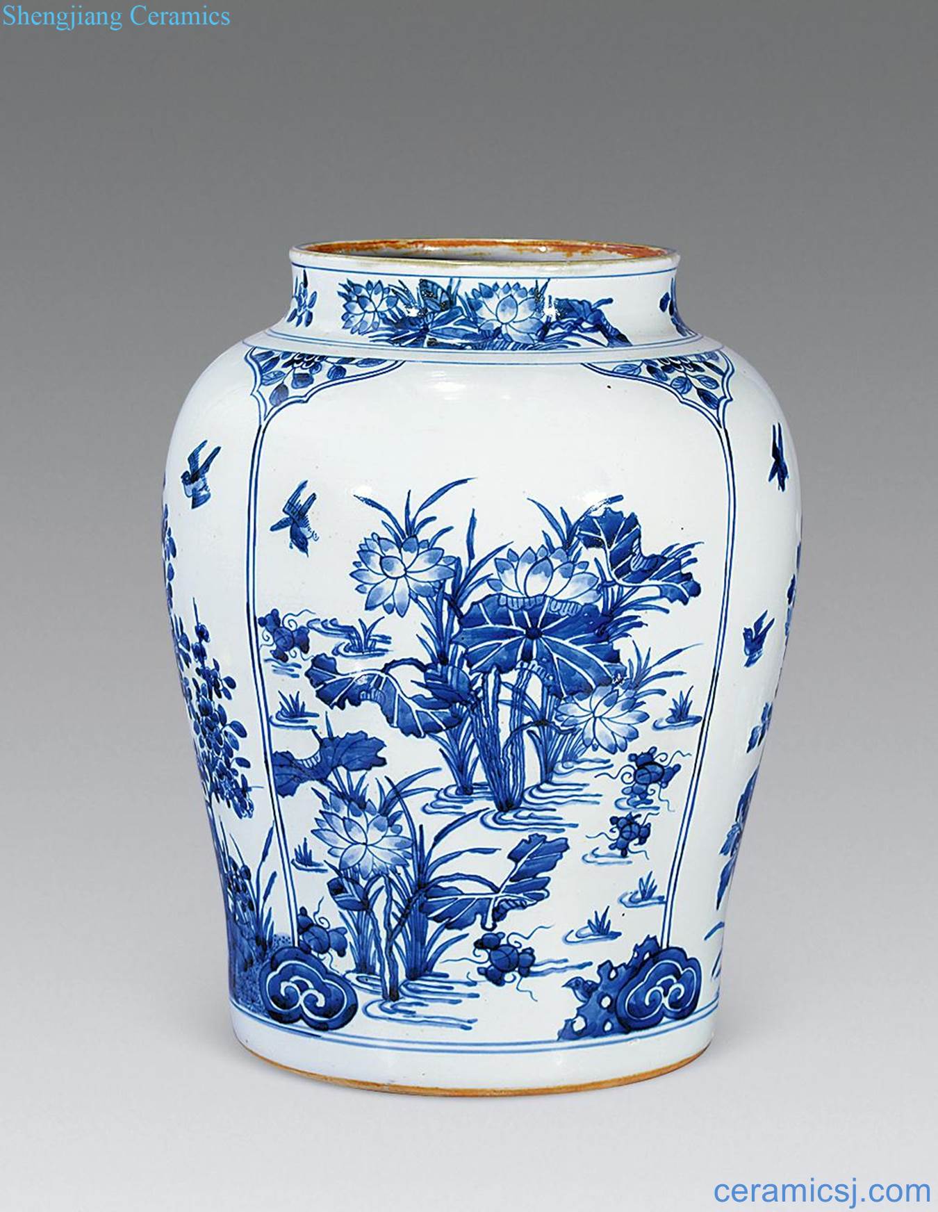 Early qing porcelain medallion flower pot