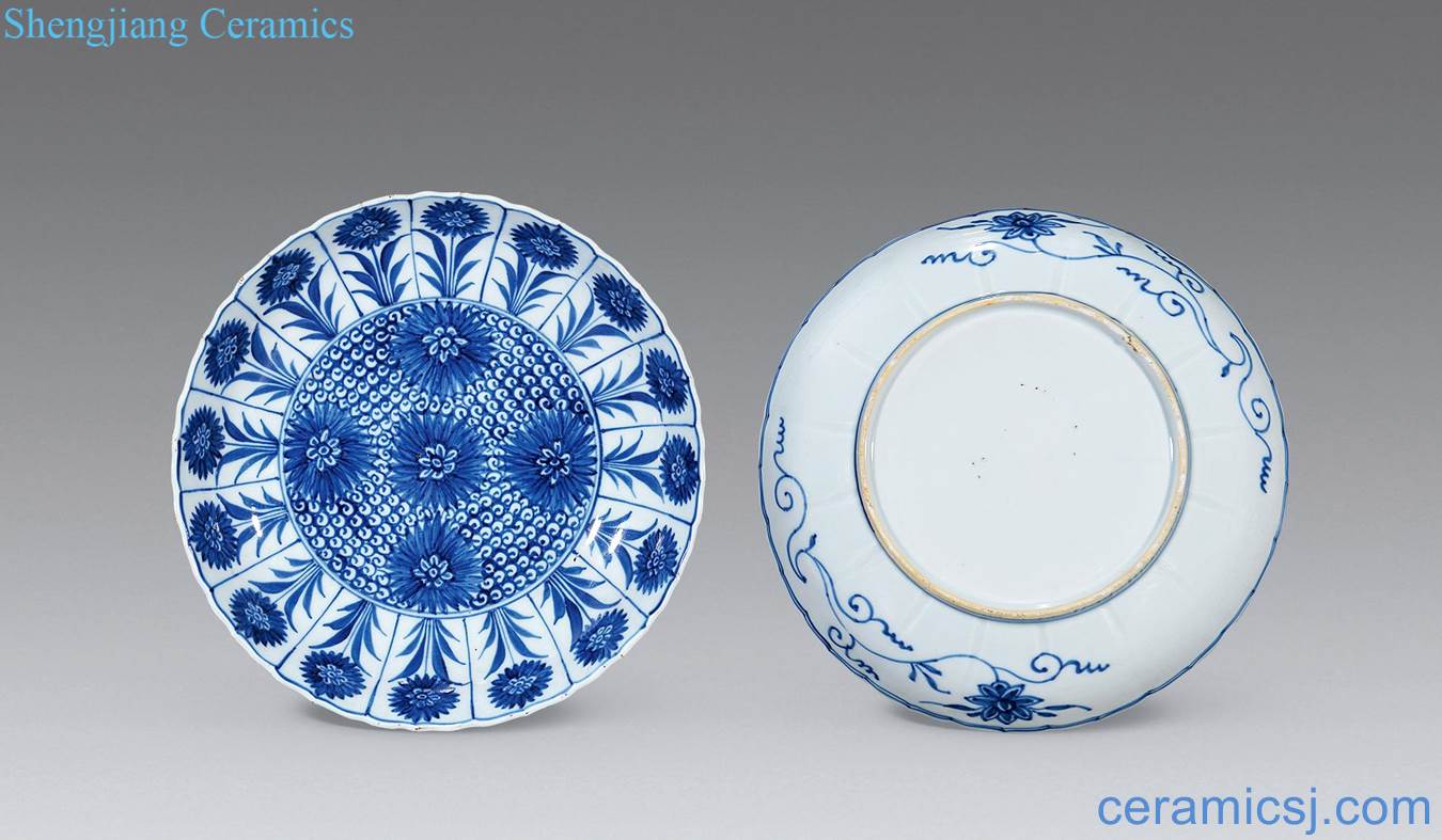 The qing emperor kangxi Blue and white flower flower mouth tray (a)