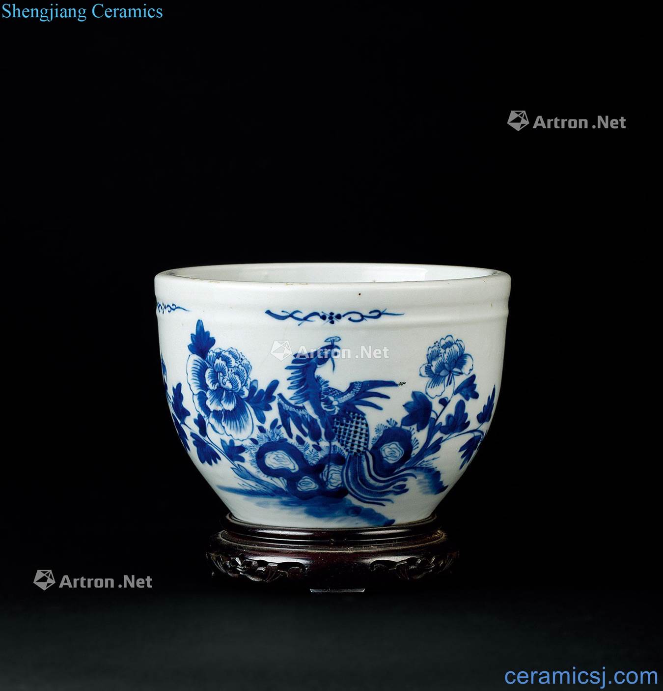 Blue and white phoenix peony grains in the qing dynasty (1644 ~ 1911) small cylinder