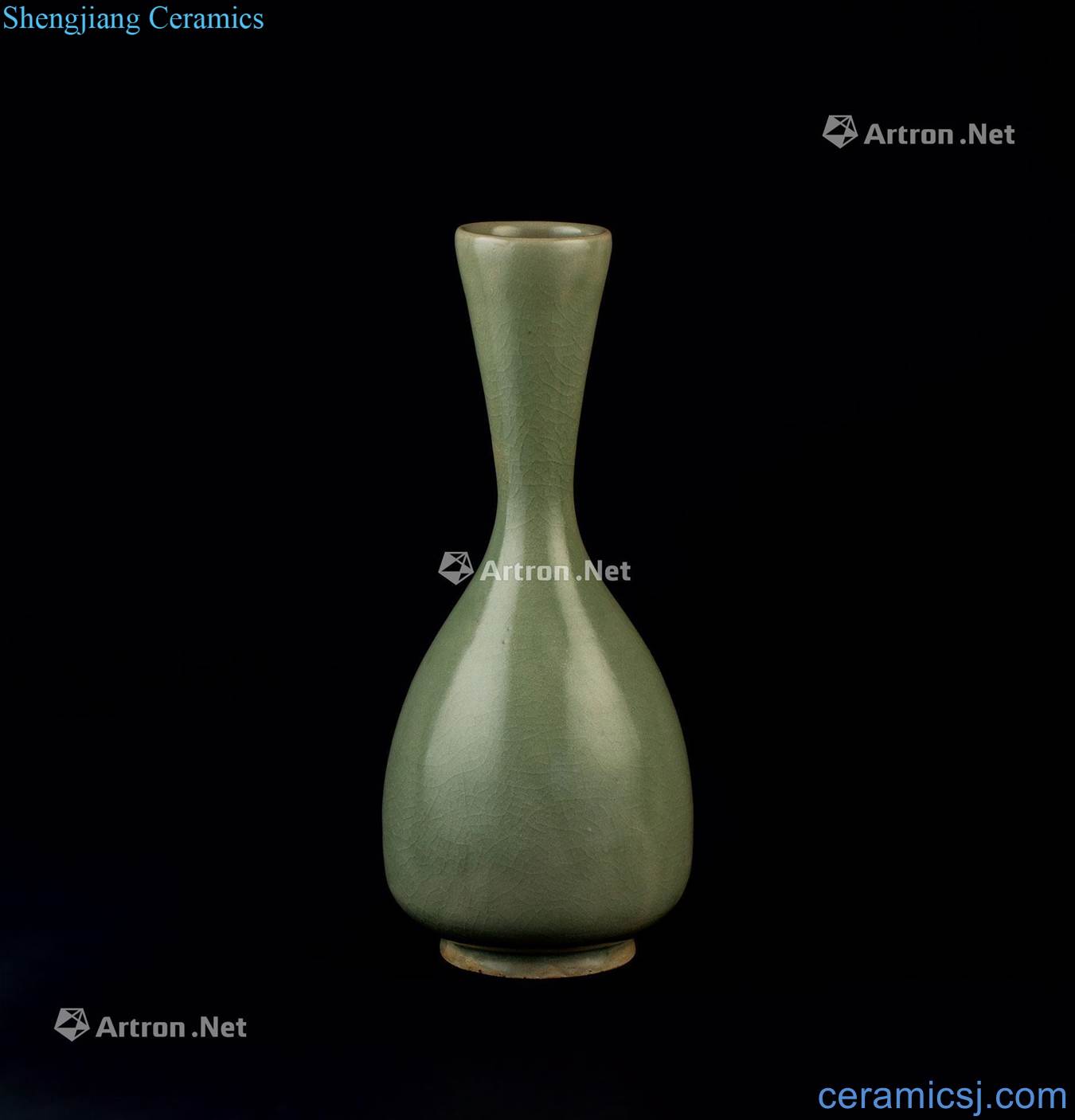 Jin (1115 ~ 1234) celadon bile type bottle