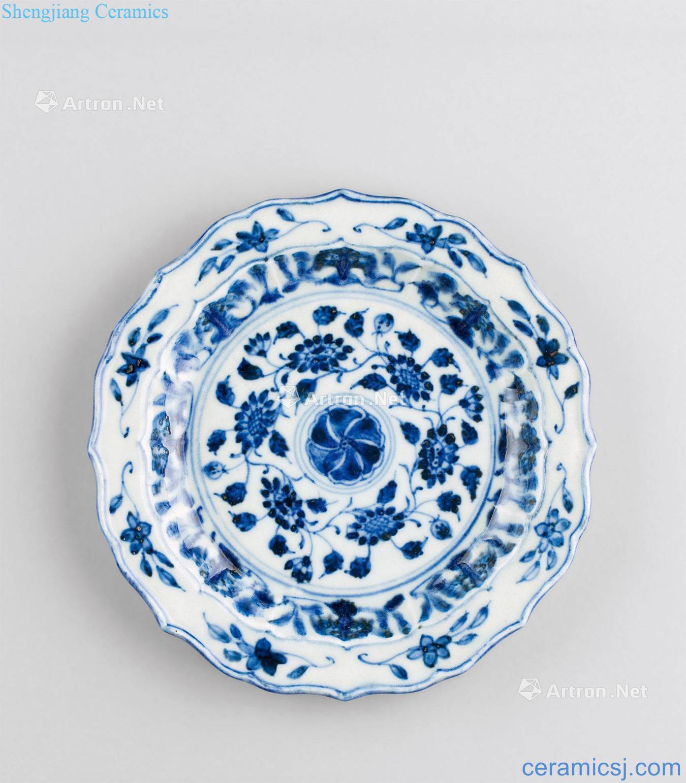 (1368 ~ 1441) in early Ming dynasty blue and white flower grain kwai mouth tray