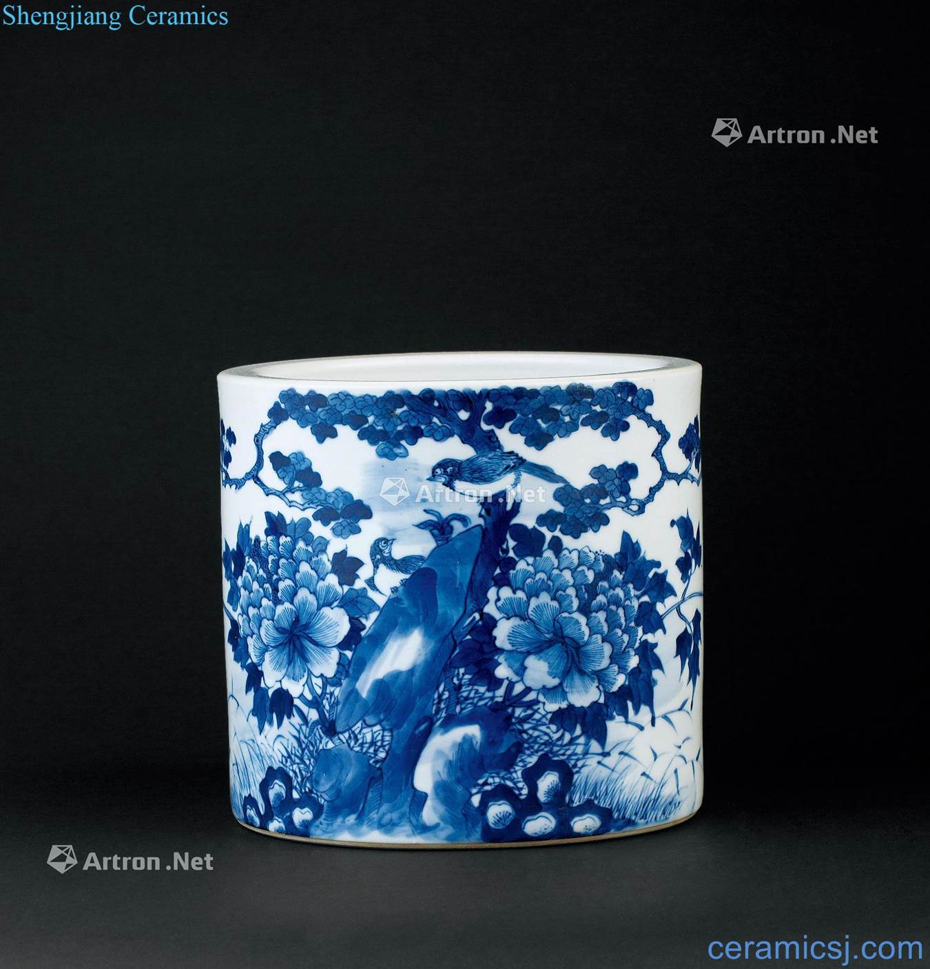 Blue and white flowers and birds in the qing dynasty (1644 ~ 1911) grain brush pot