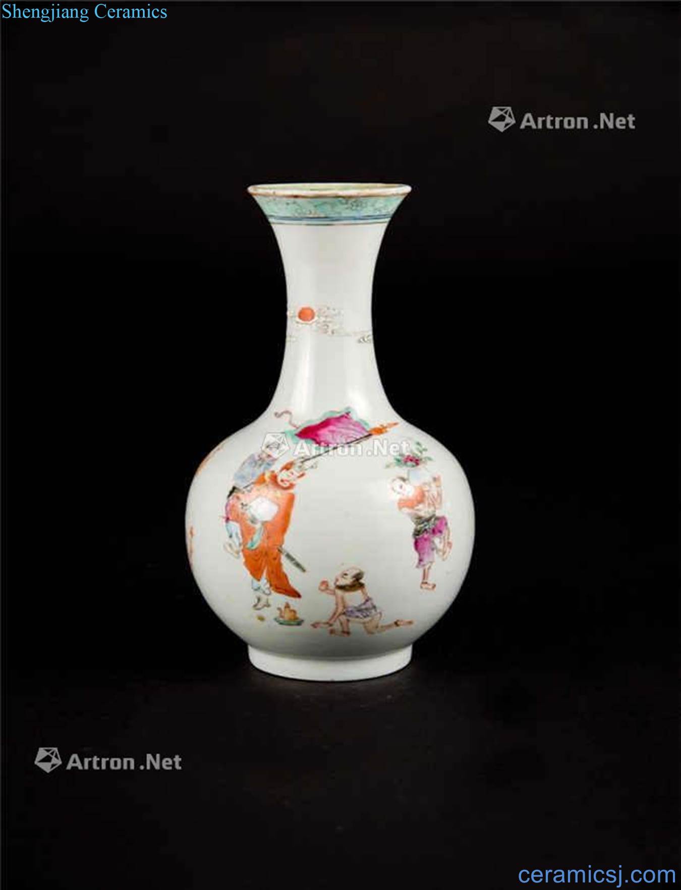 Qing qianlong pastel character small bottle