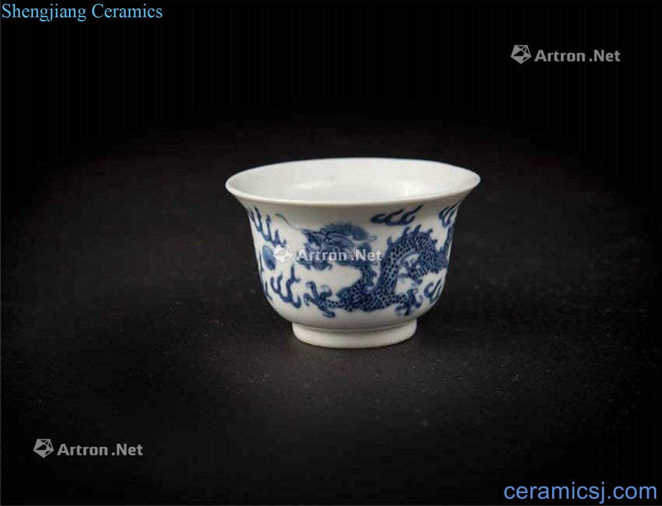 Qing guangxu Blue and white dragon cup (kam tong ji)