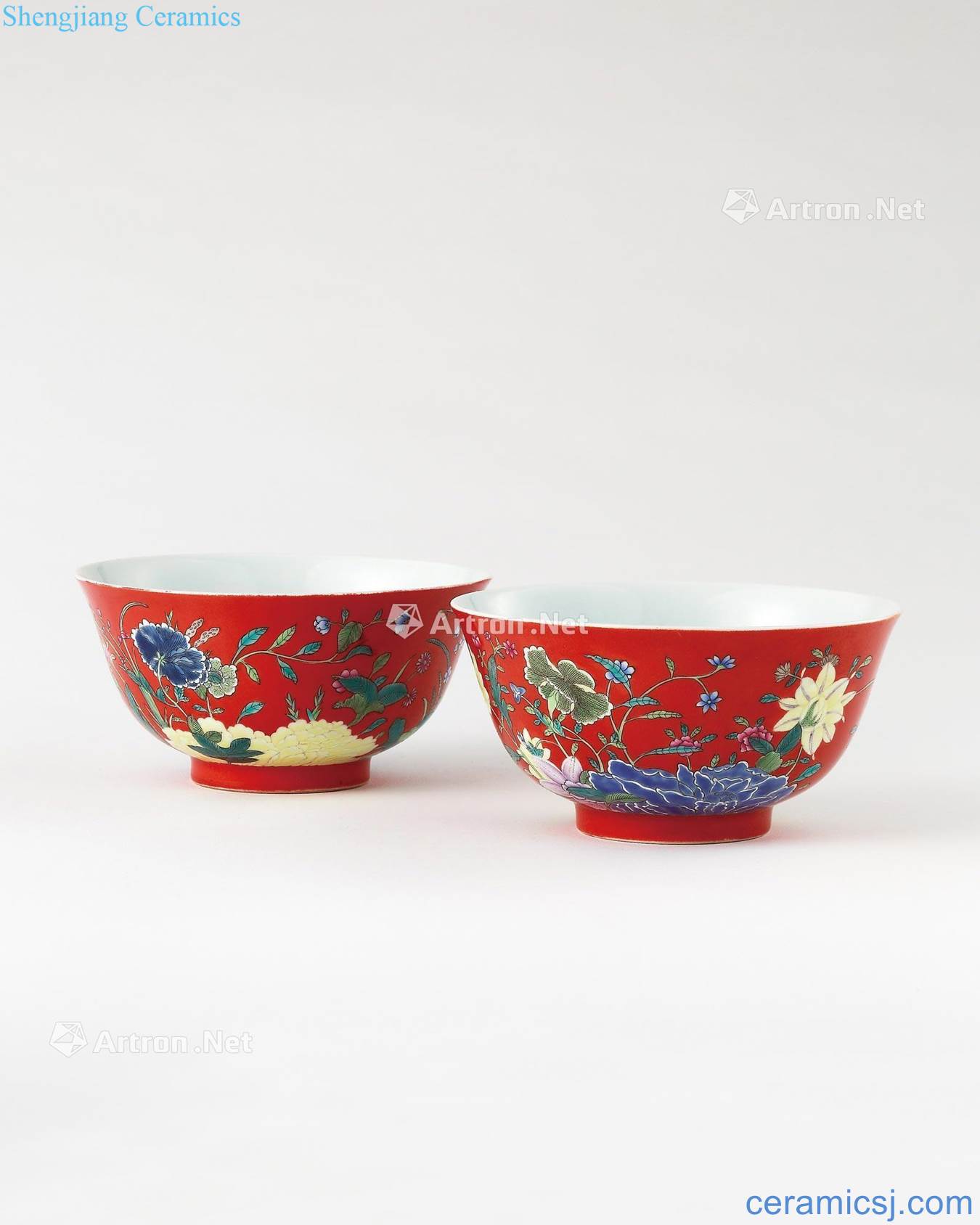Qing xianfeng Coral red pastel flowers bowl A pair of