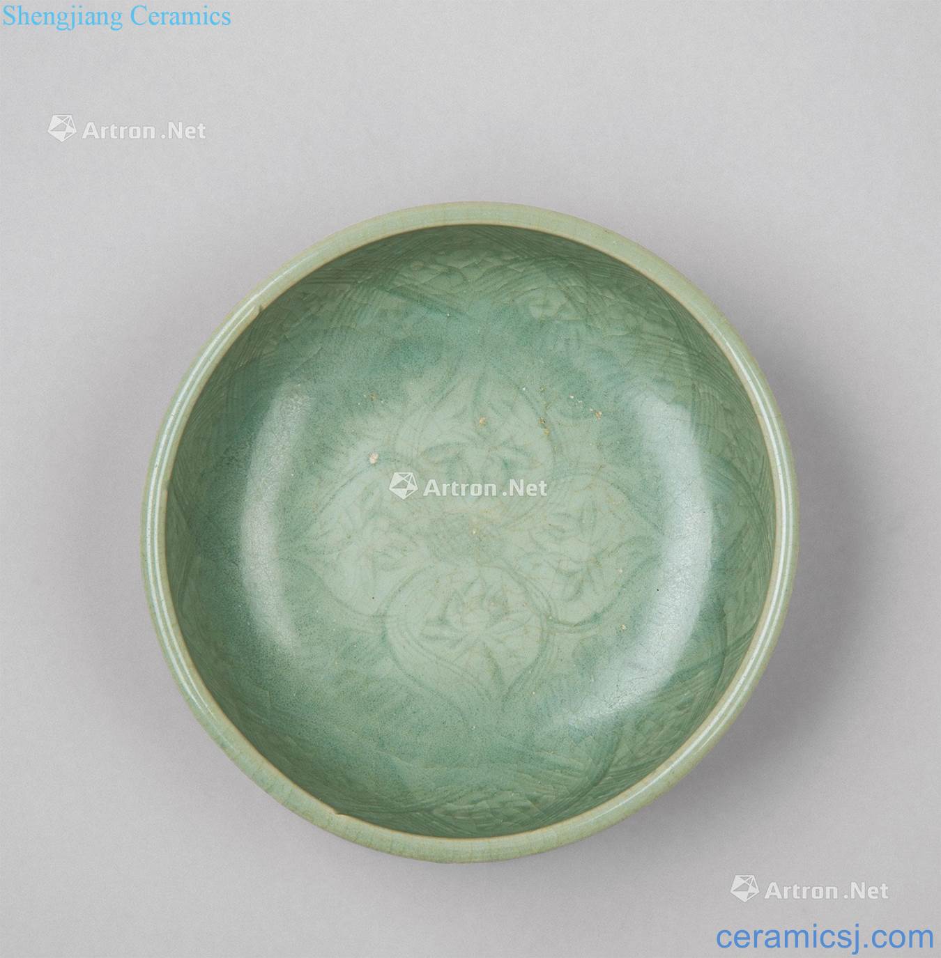 (1368 ~ 1441) in early Ming dynasty longquan celadon asakusa tray