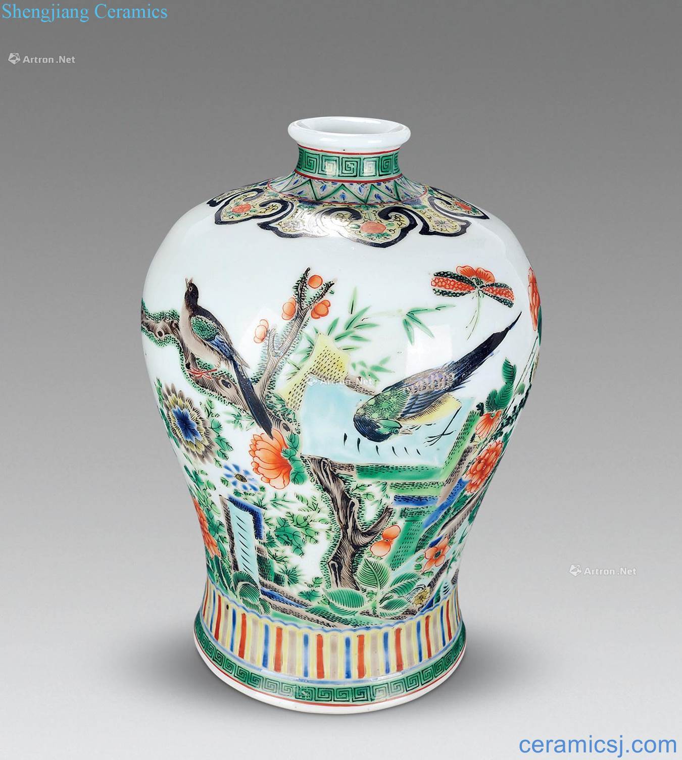 The qing emperor kangxi Ruyi painting of flowers and plum bottle