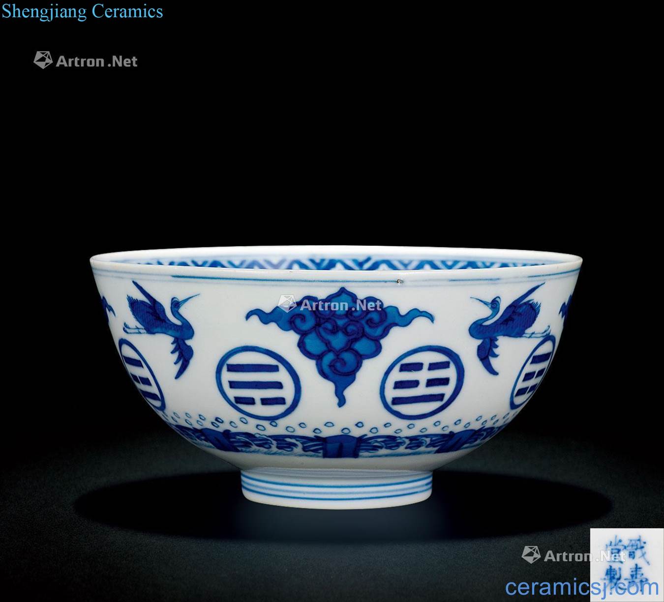 The late qing dynasty Blue and white gossip James t. c. na was published green-splashed bowls