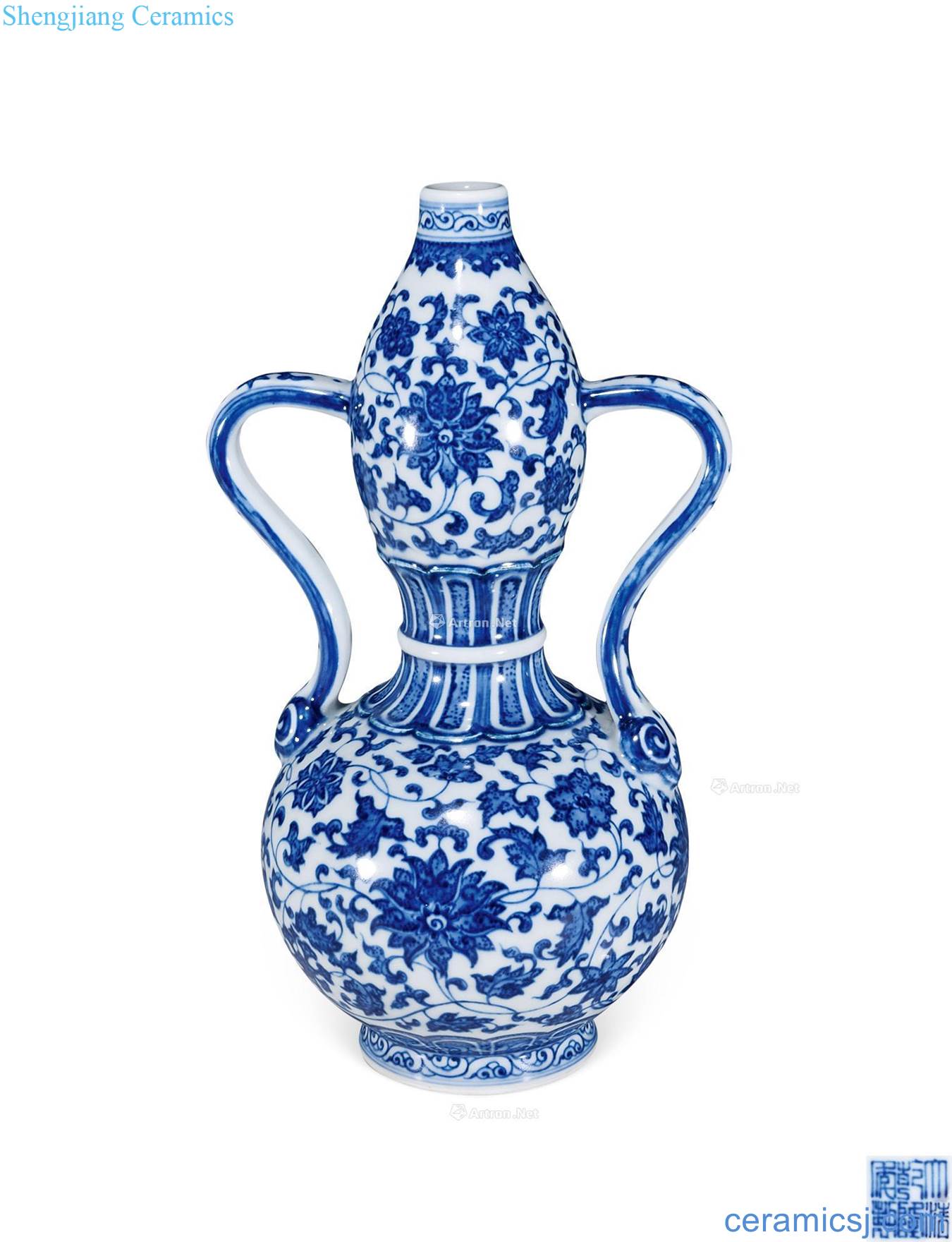 Qing qianlong Blue and white lotus flower grain band gourd bottle