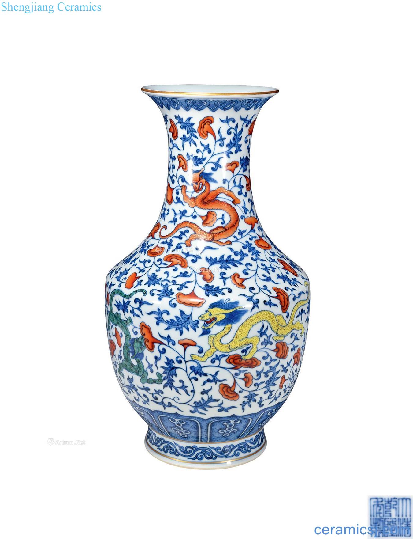 Qing qianlong Blue and white dragon and wear floral print fold the shoulder bottle