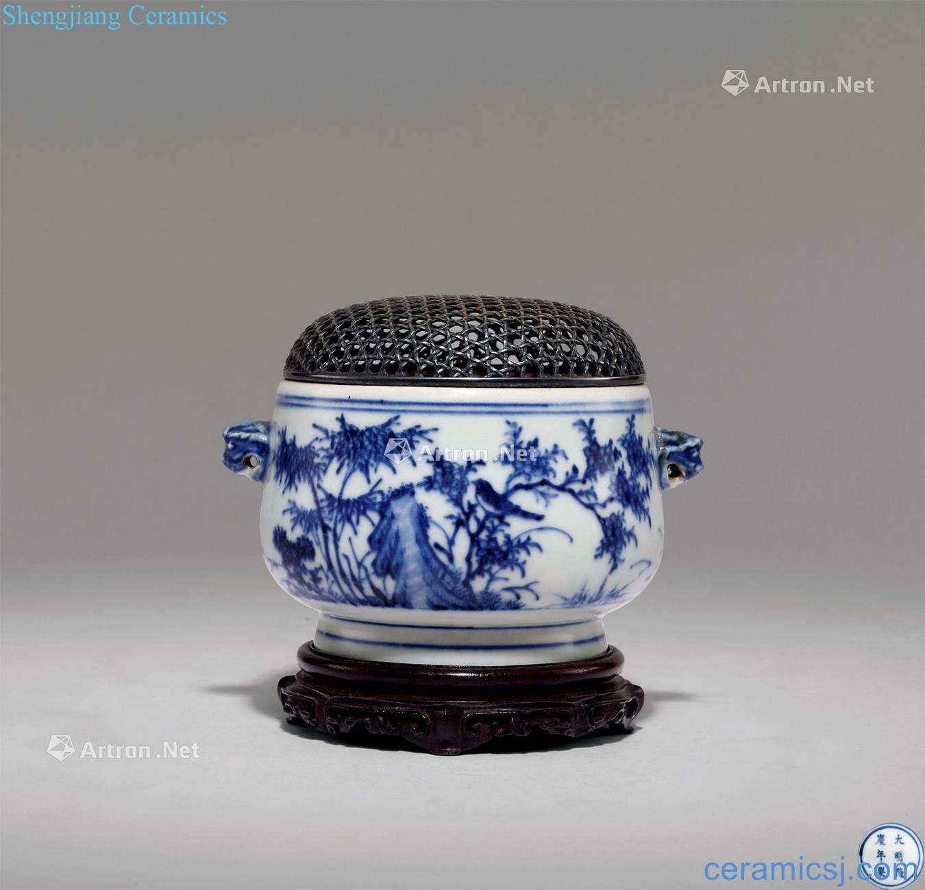 Ming longqing Blue and white bamboo rock flowers birds and beasts ear furnace