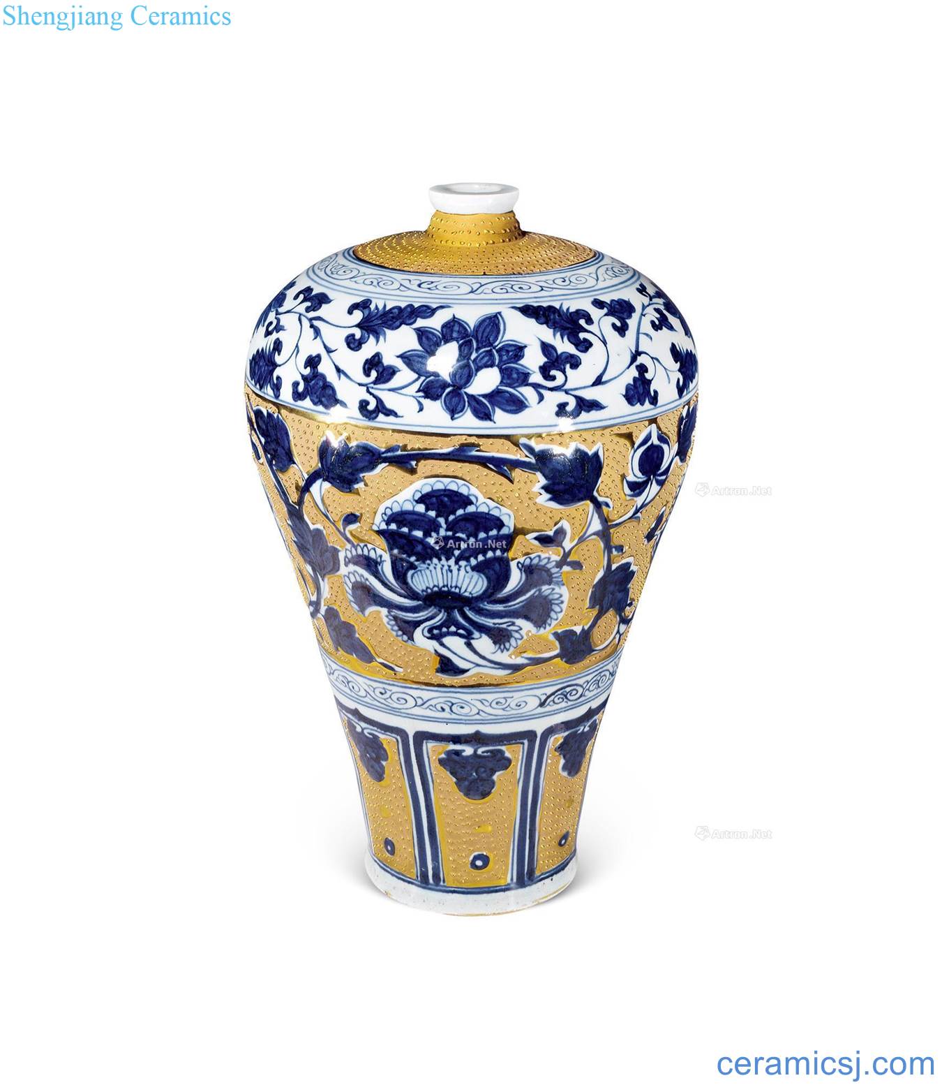 yuan Blue and white peony flowers crackled gold mei bottle process