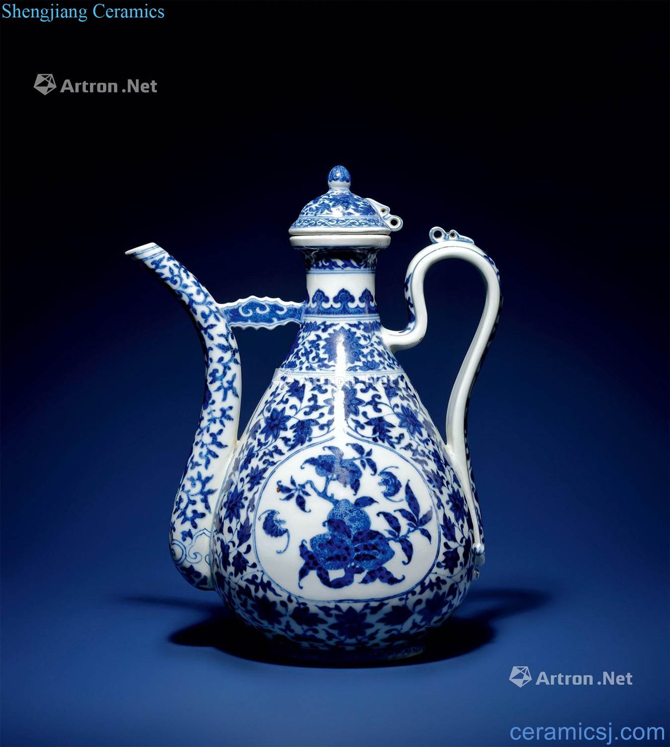 Qing qianlong Blue and white live satisfied grain ewer